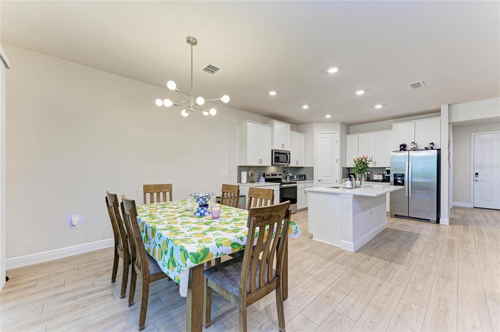 18211 THISTLEBERRY PL — photo 21
