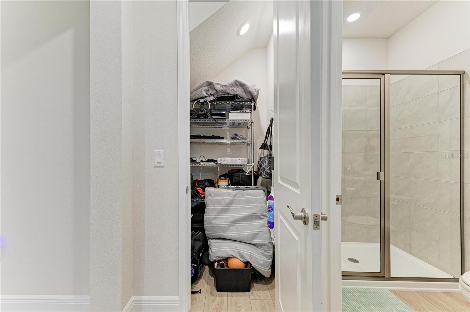 18211 THISTLEBERRY PL — photo 51