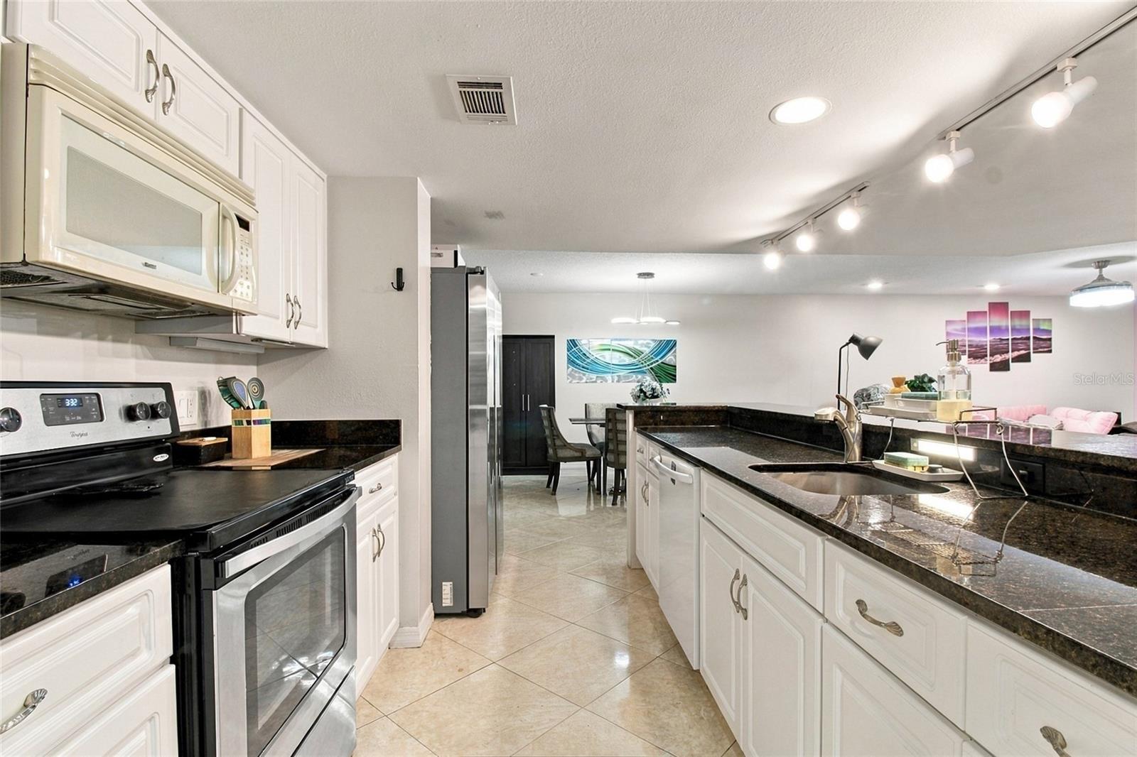 2511 DOLLY BAY DR #104 — photo 17