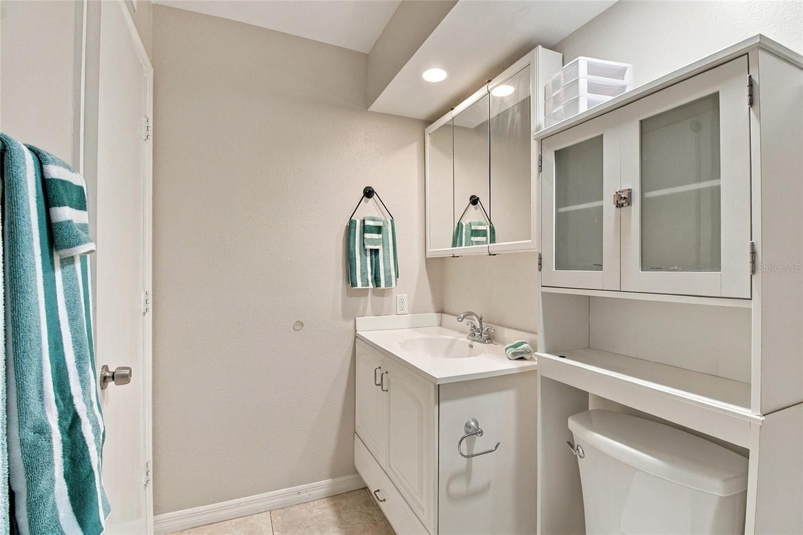 2511 DOLLY BAY DR #104 — photo 32