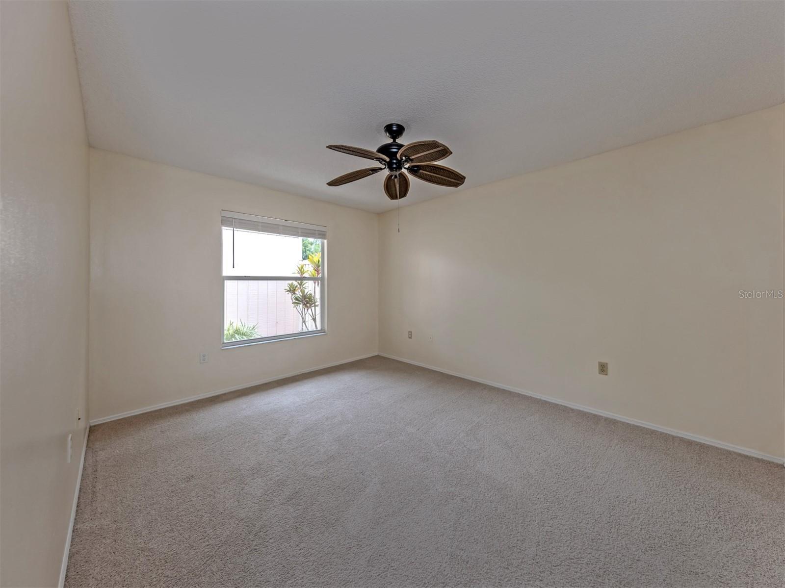 860 CHATHAM DR #860 — photo 19