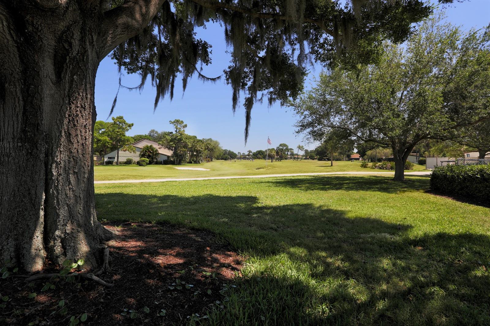 860 CHATHAM DR #860 — photo 33