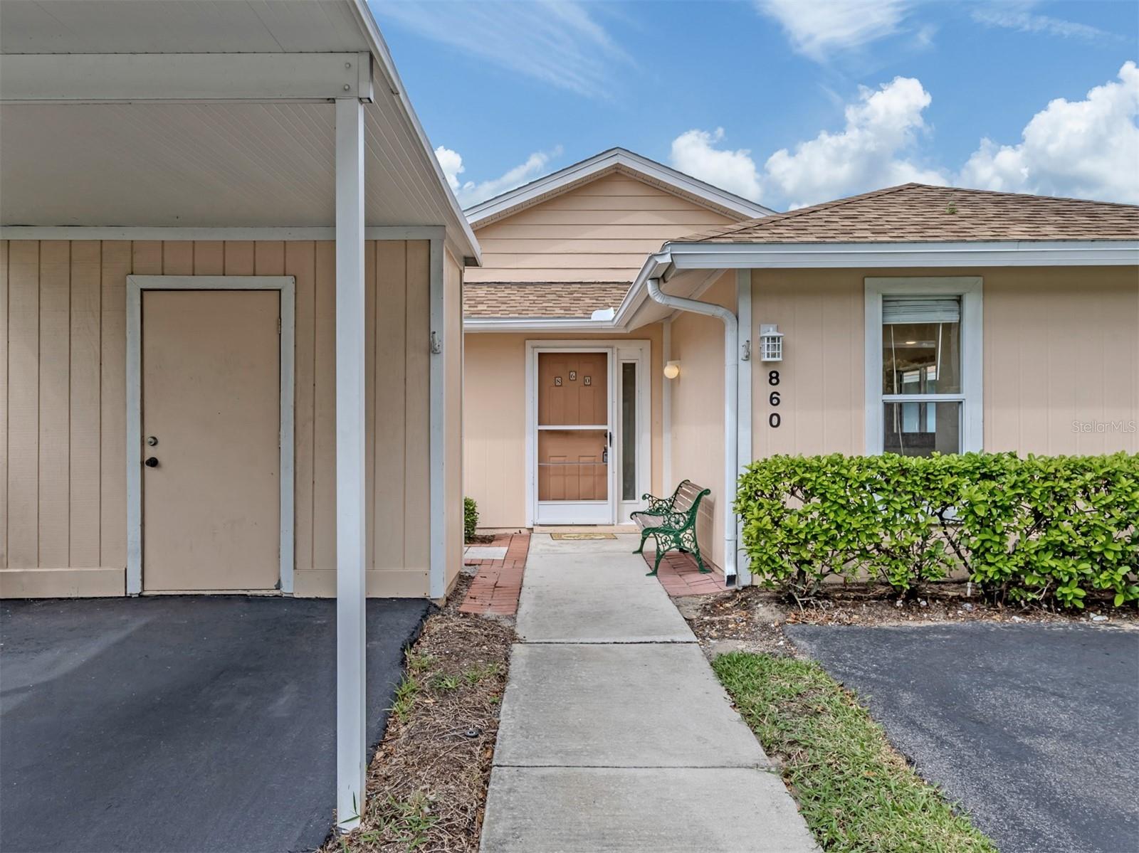 860 CHATHAM DR #860 — photo 4
