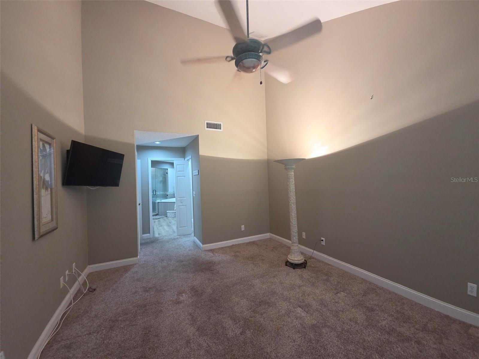 450 DATE PALM CT NE — photo 15