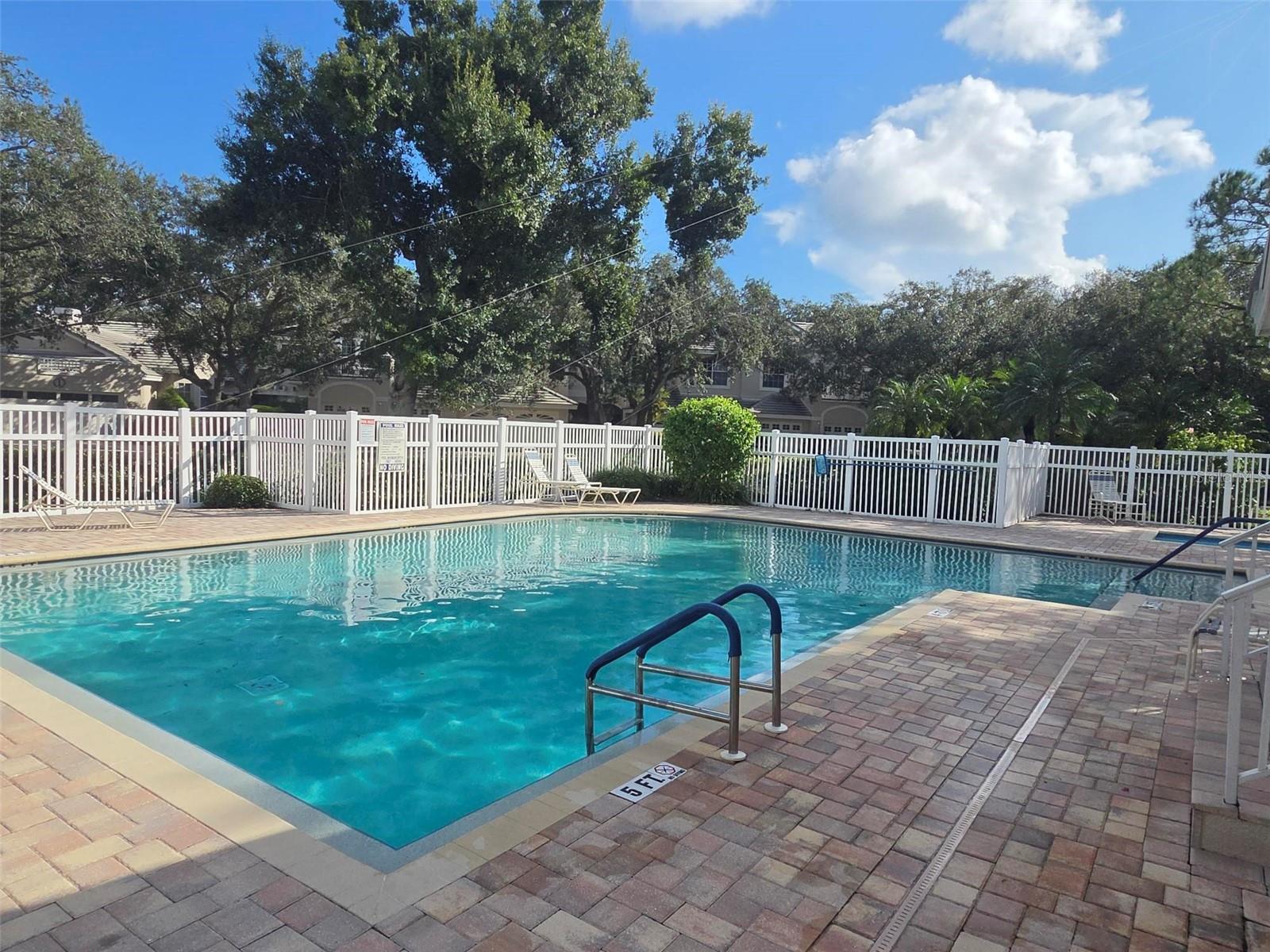 450 DATE PALM CT NE — photo 36