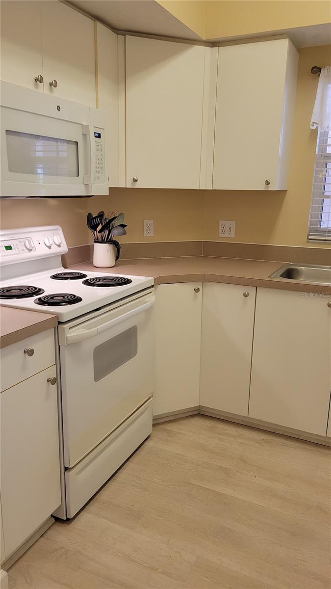 4252 CENTRAL SARASOTA PKWY #412 — photo 9