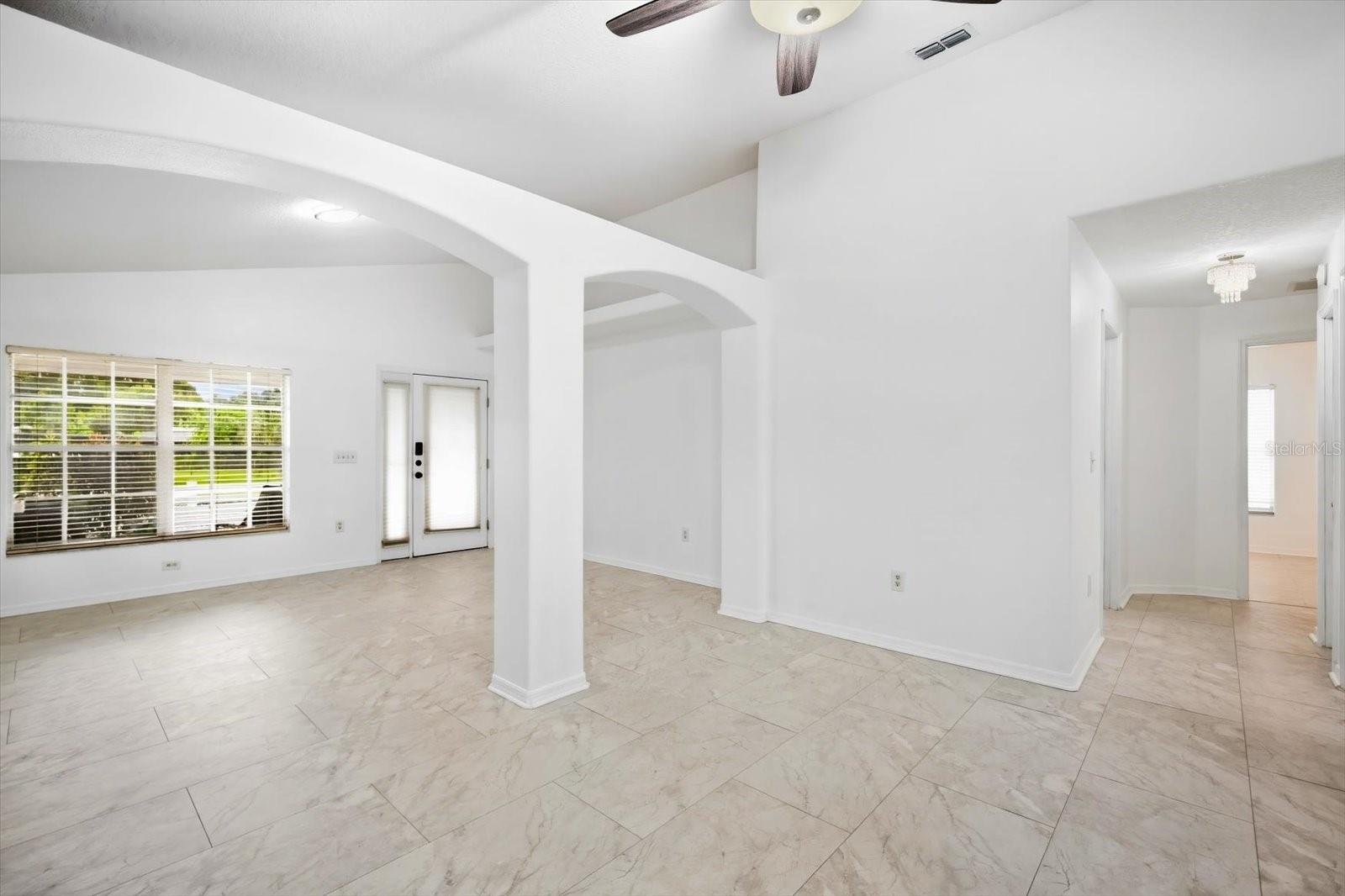 3005 W CHESTNUT ST — photo 8