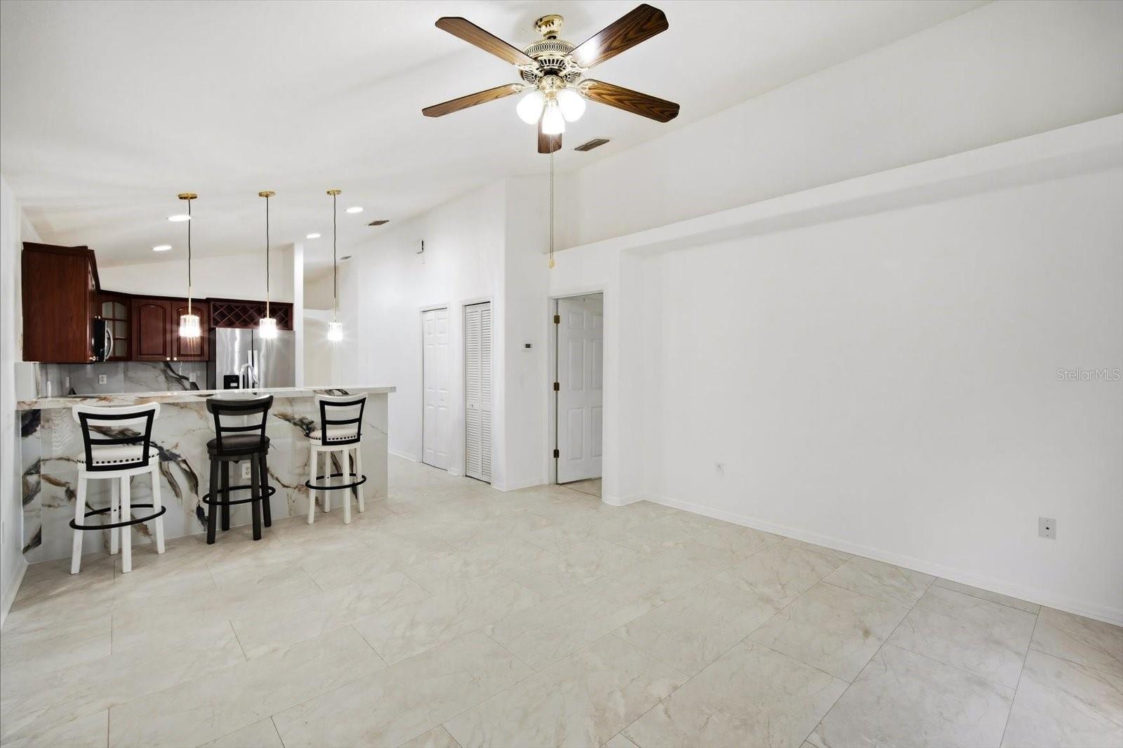 3005 W CHESTNUT ST — photo 14