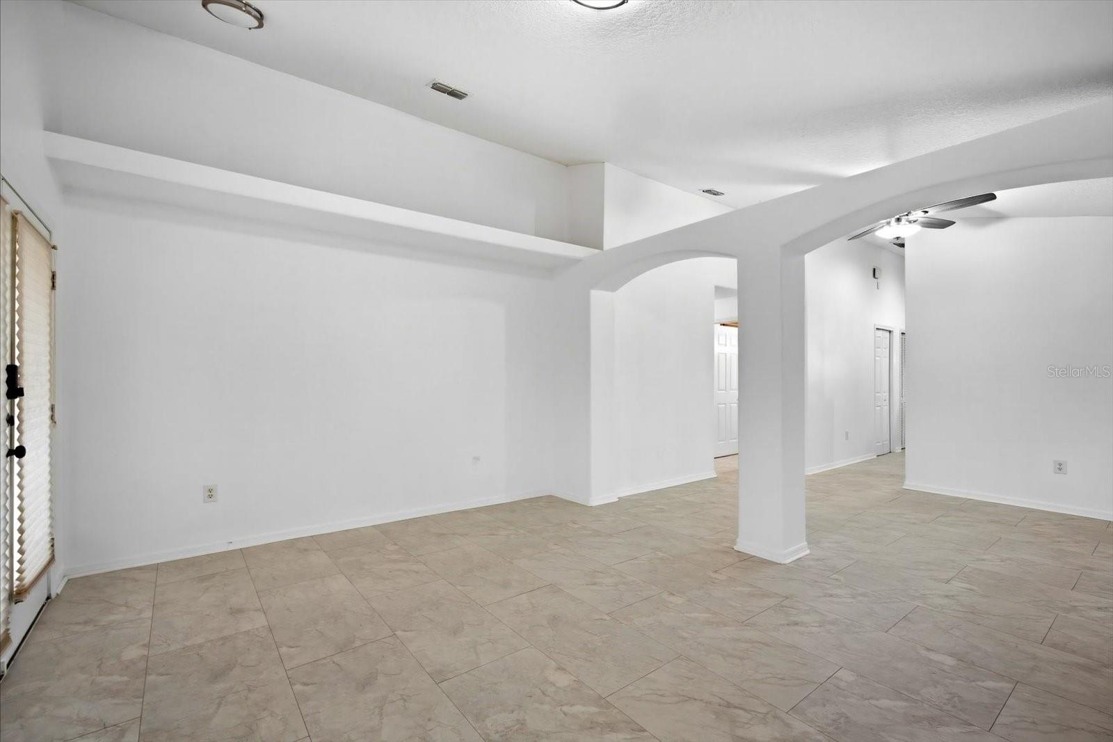 3005 W CHESTNUT ST — photo 7