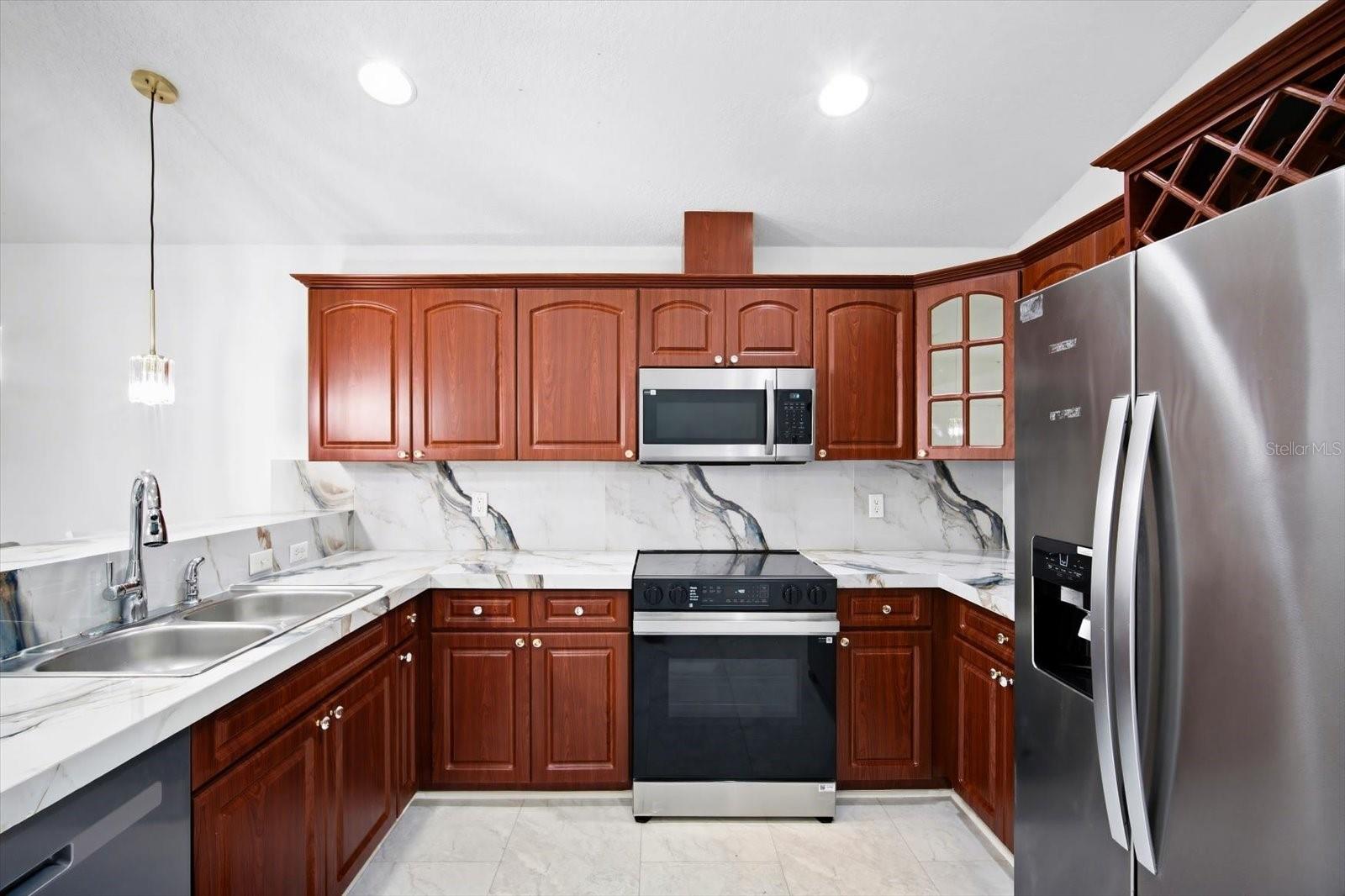 3005 W CHESTNUT ST — photo 12