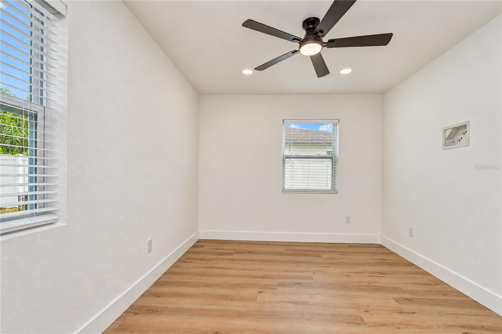 4000 W WALLACE AVE — photo 36