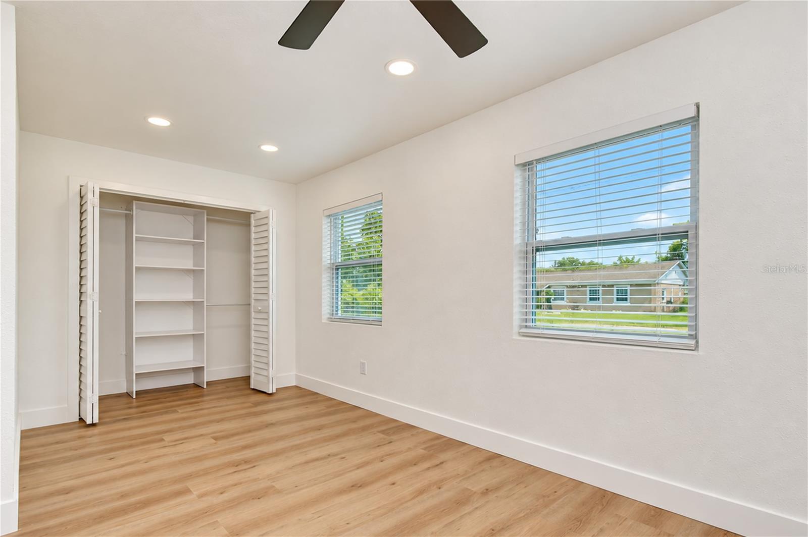 4000 W WALLACE AVE — photo 29