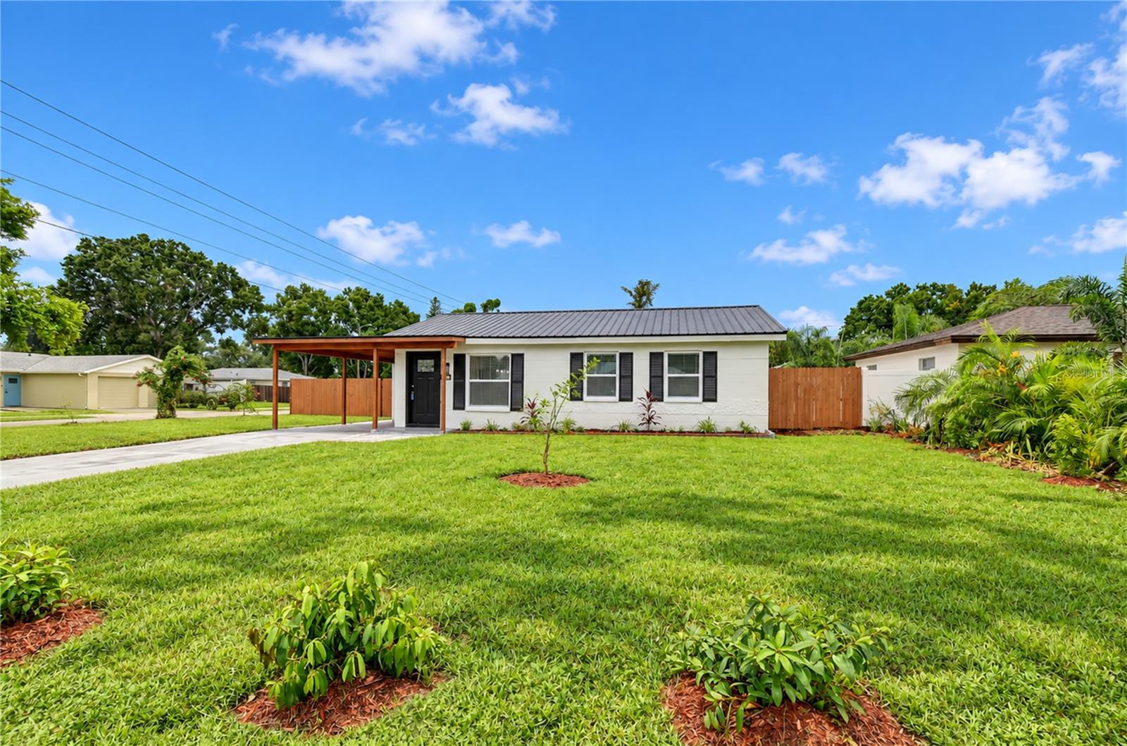 4000 W WALLACE AVE — photo 4