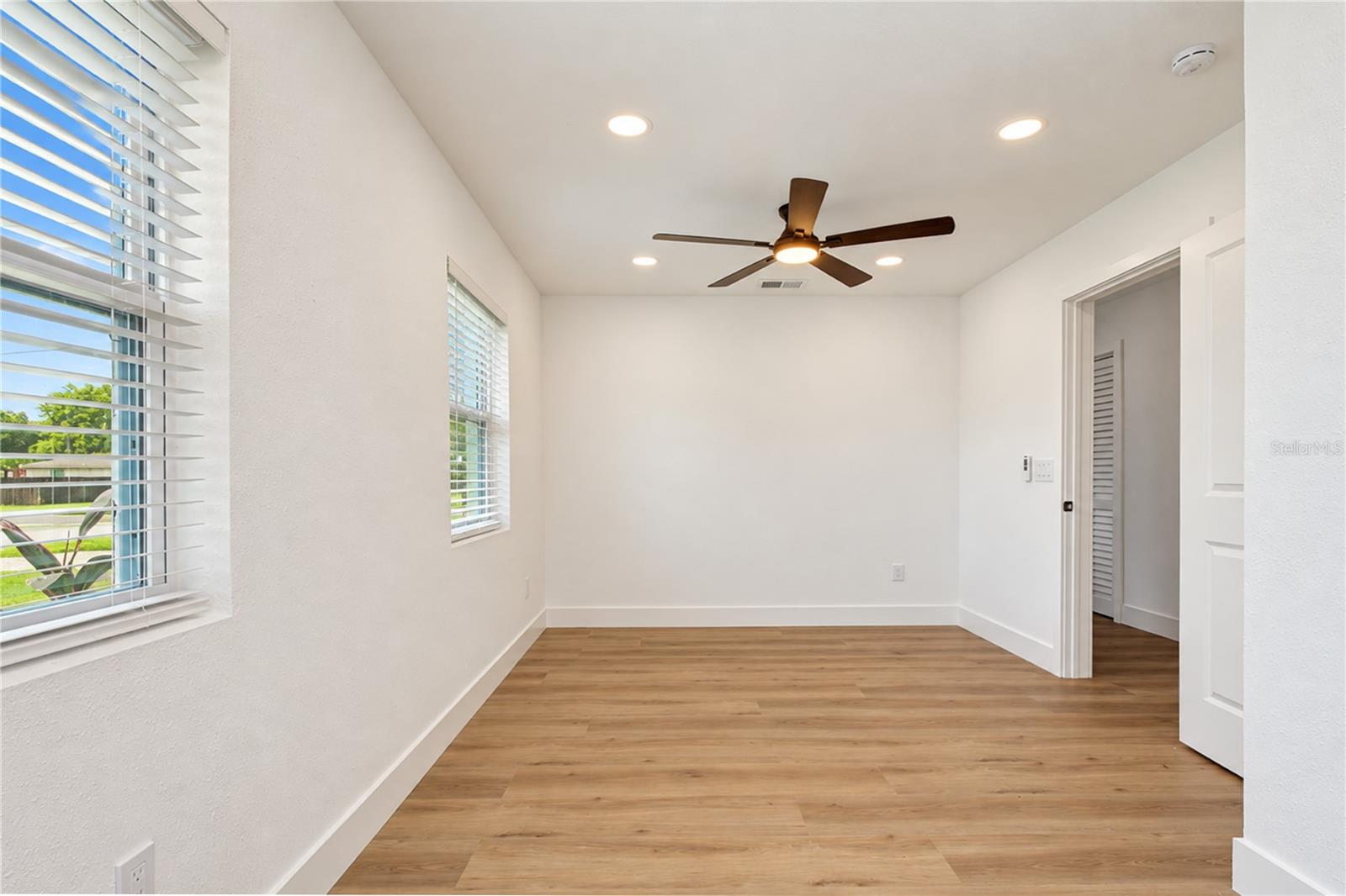 4000 W WALLACE AVE — photo 31