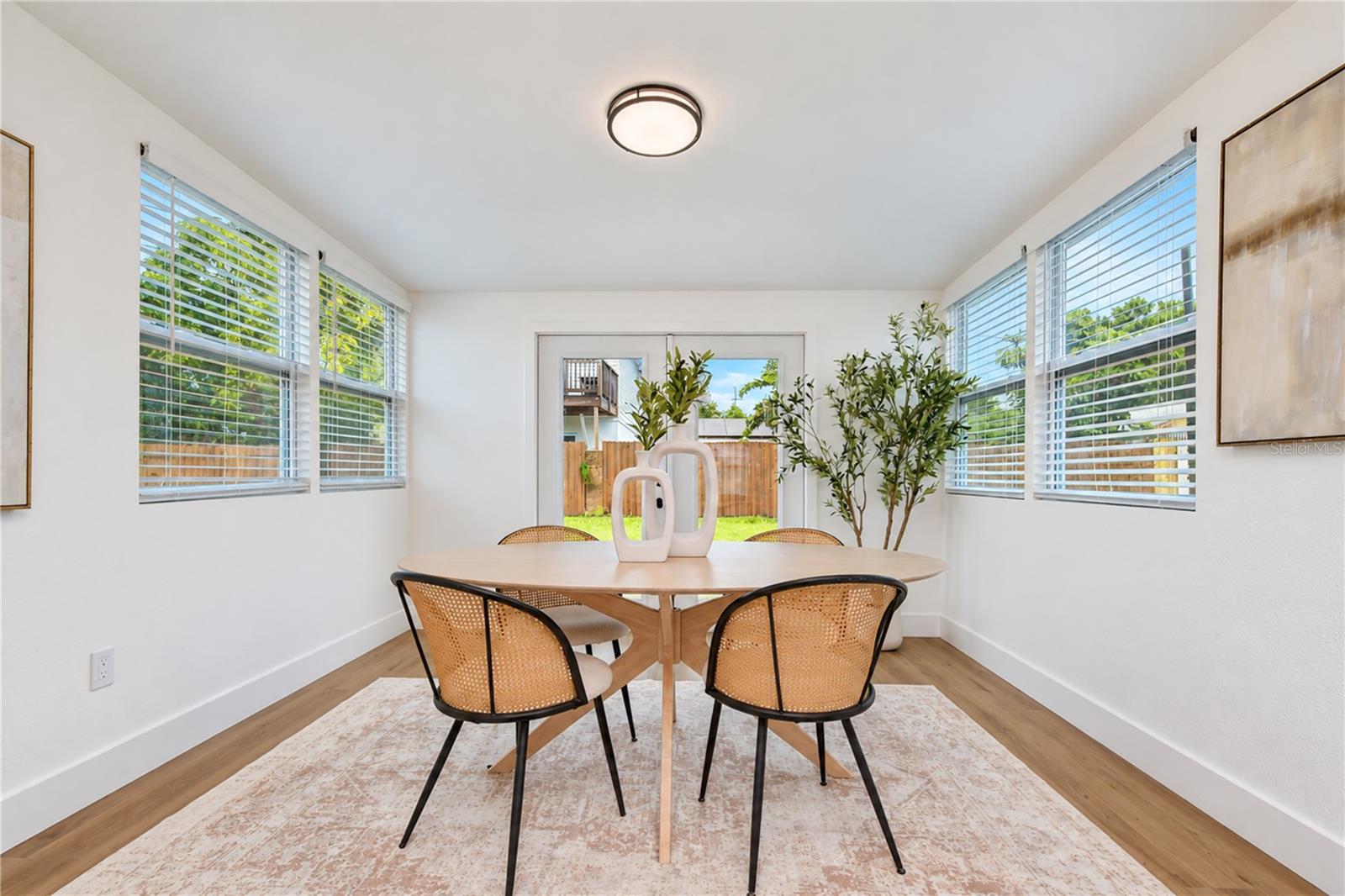 4000 W WALLACE AVE — photo 24