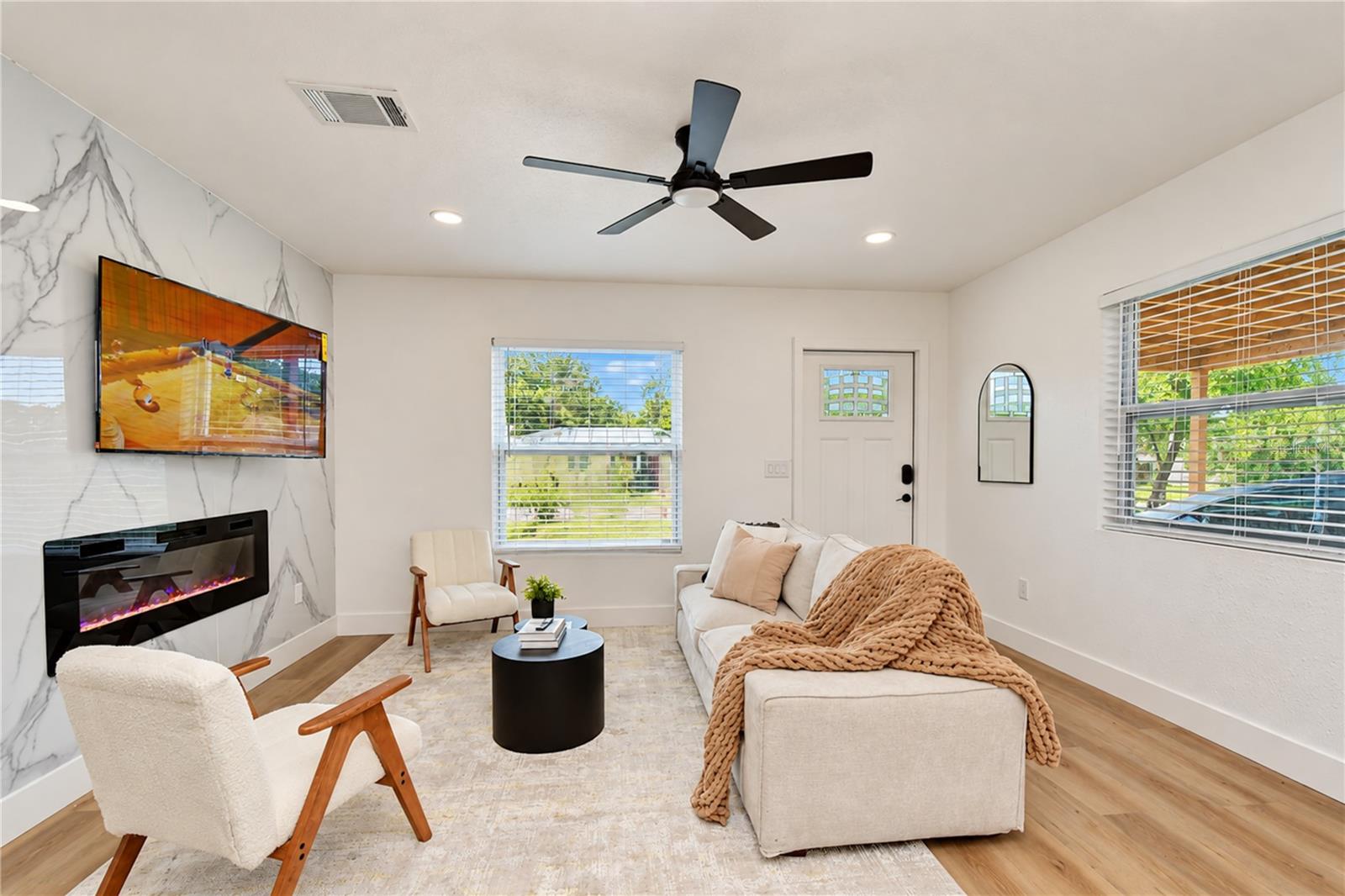 4000 W WALLACE AVE — photo 11