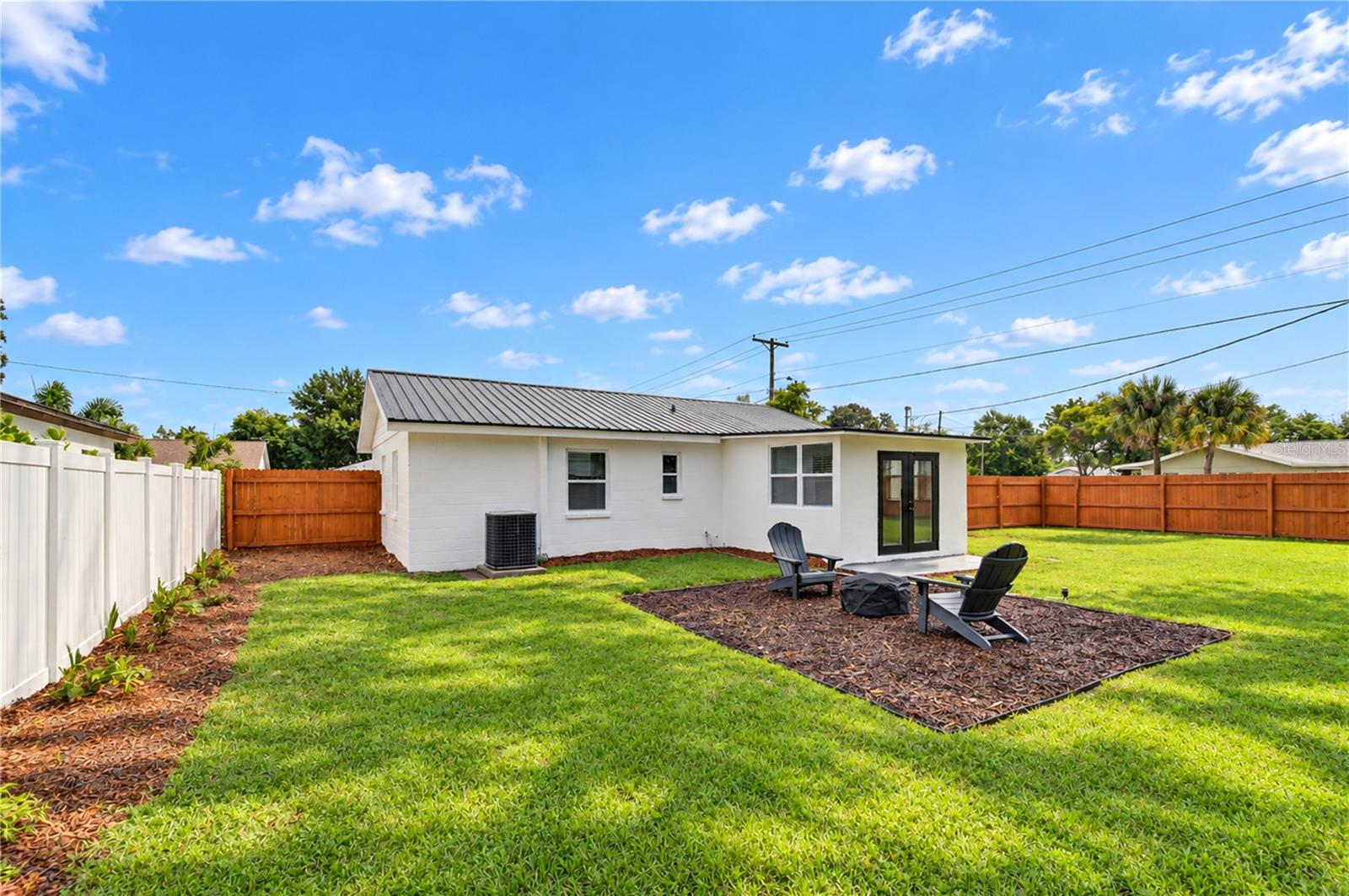 4000 W WALLACE AVE — photo 52