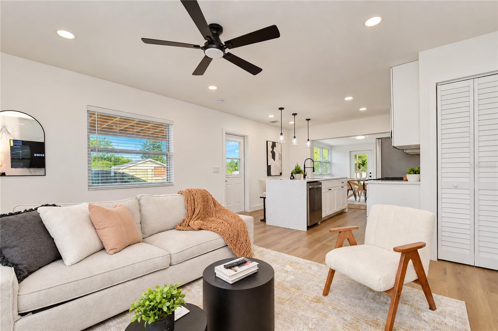 4000 W WALLACE AVE — photo 14