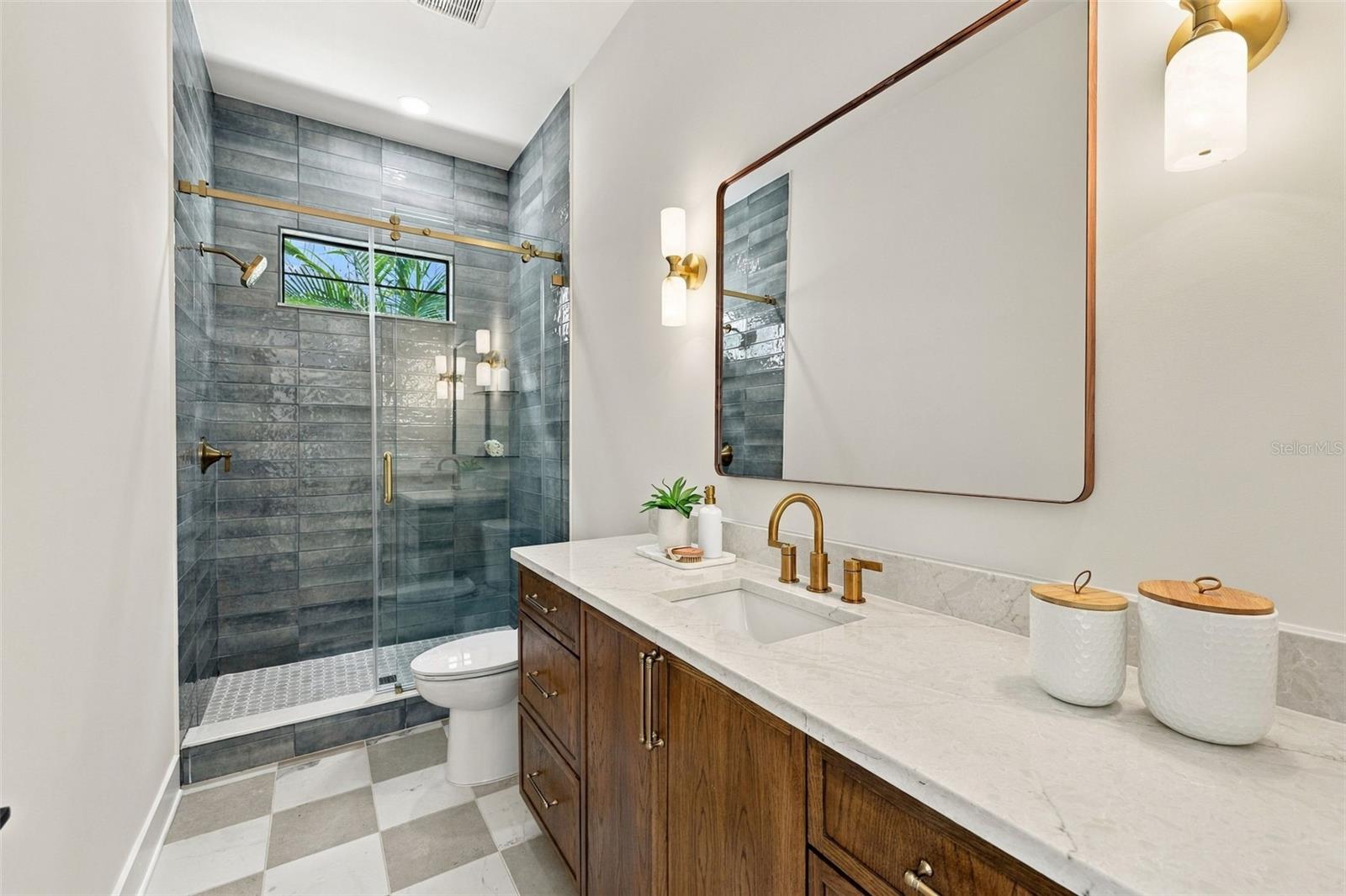 3604 W LEONA ST — photo 5