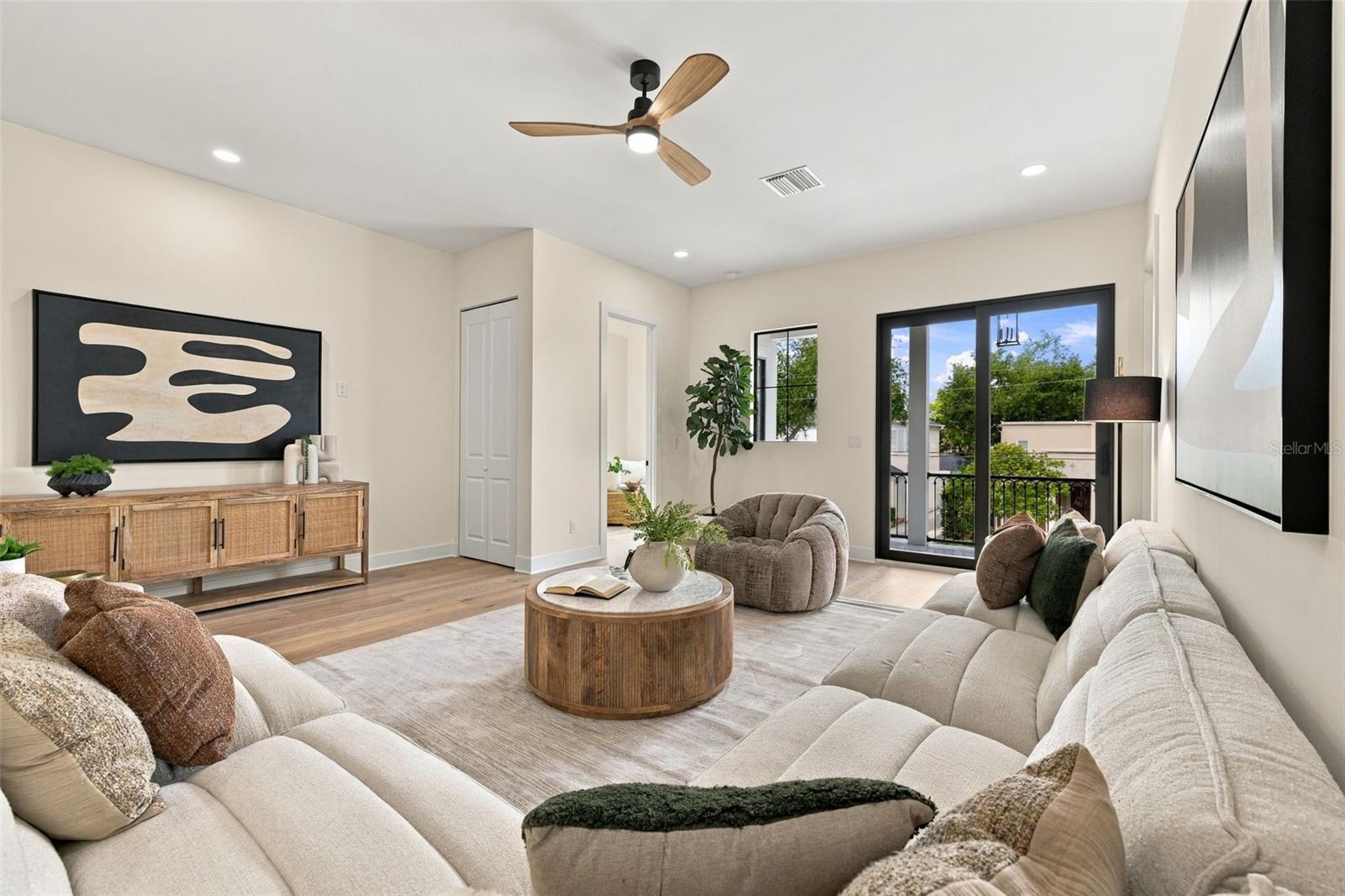 3604 W LEONA ST — photo 23