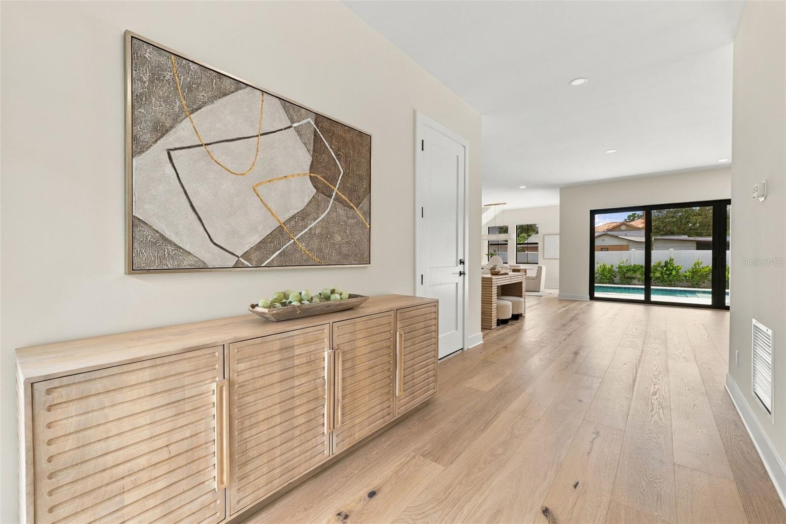3604 W LEONA ST — photo 3