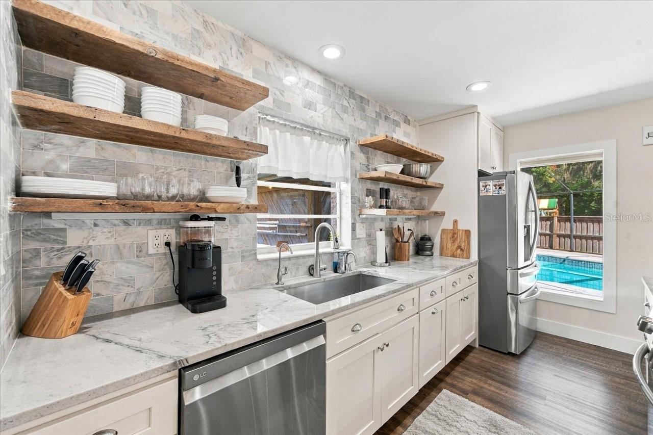 2231 S VILLAGE AVE — photo 19