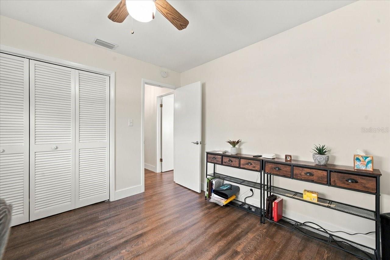 2231 S VILLAGE AVE — photo 30