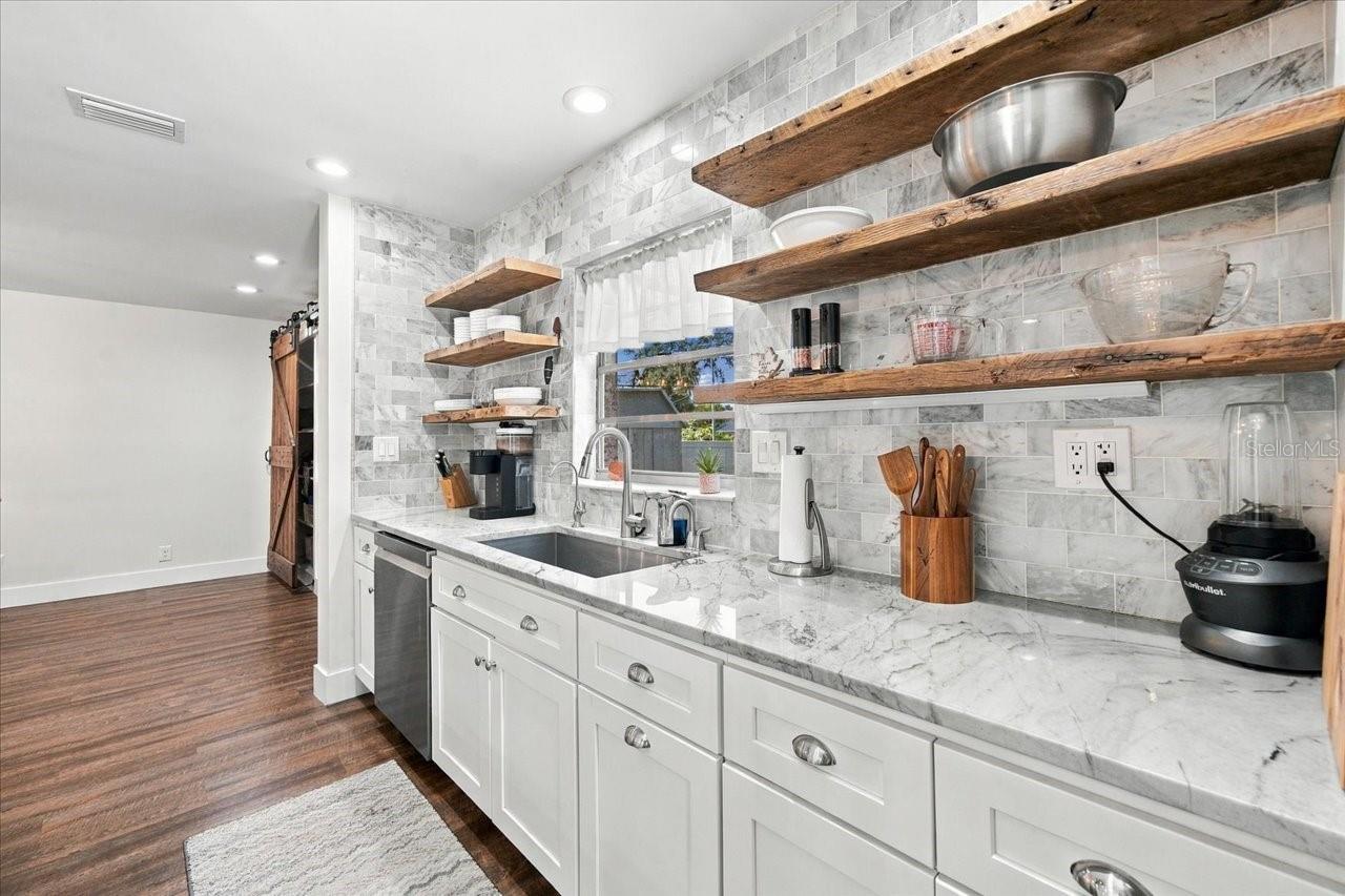 2231 S VILLAGE AVE — photo 24