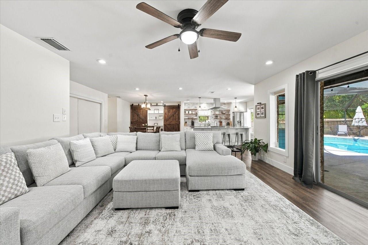 2231 S VILLAGE AVE — photo 3