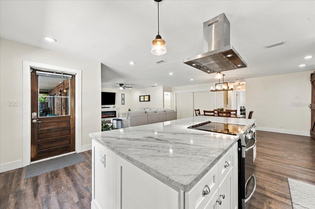 2231 S VILLAGE AVE — photo 23