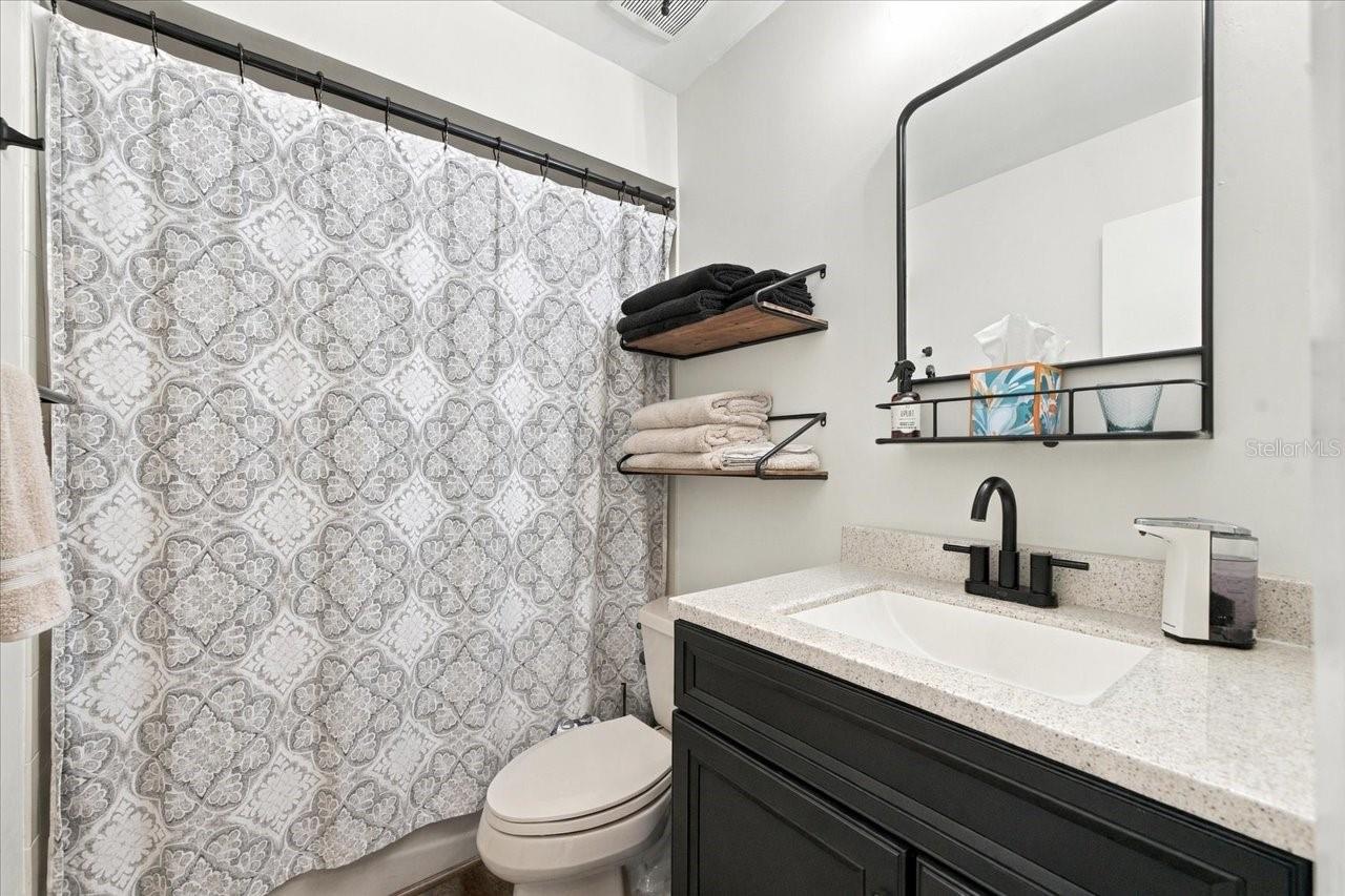 2231 S VILLAGE AVE — photo 37