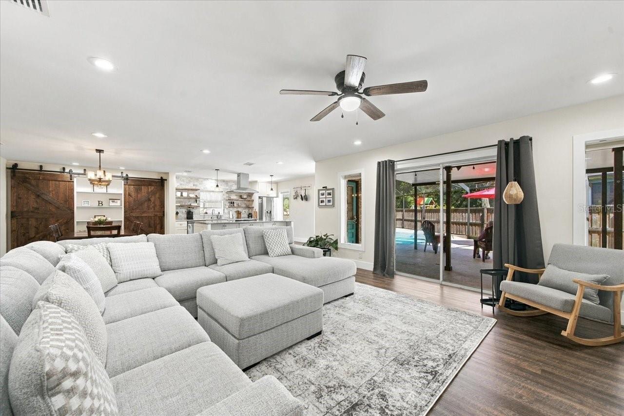 2231 S VILLAGE AVE — photo 29