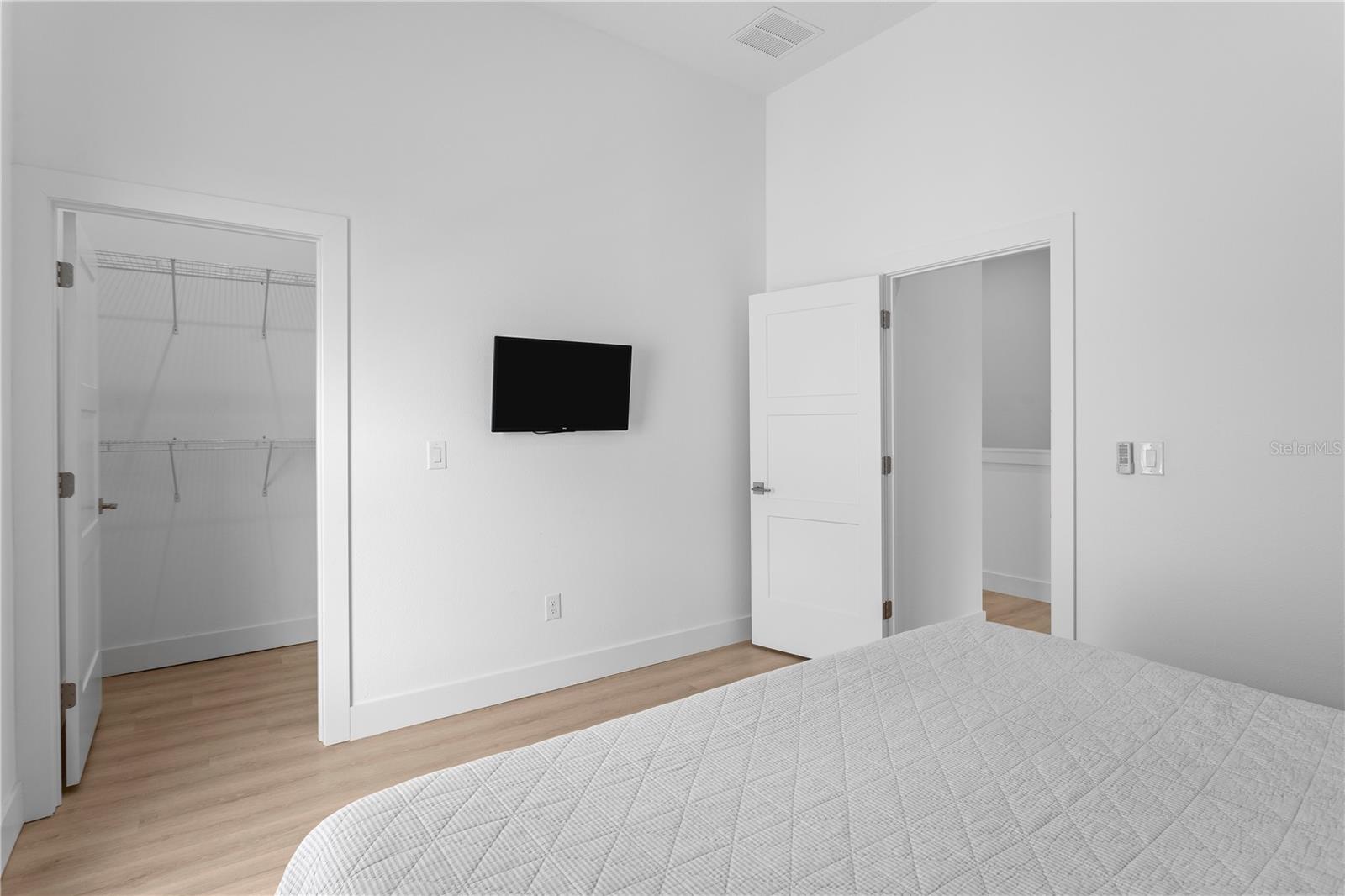 3870 POMPANO DR SE — photo 27