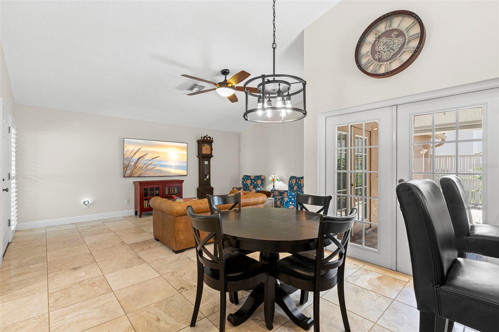495 ST TROPEZ CIR NE — photo 7