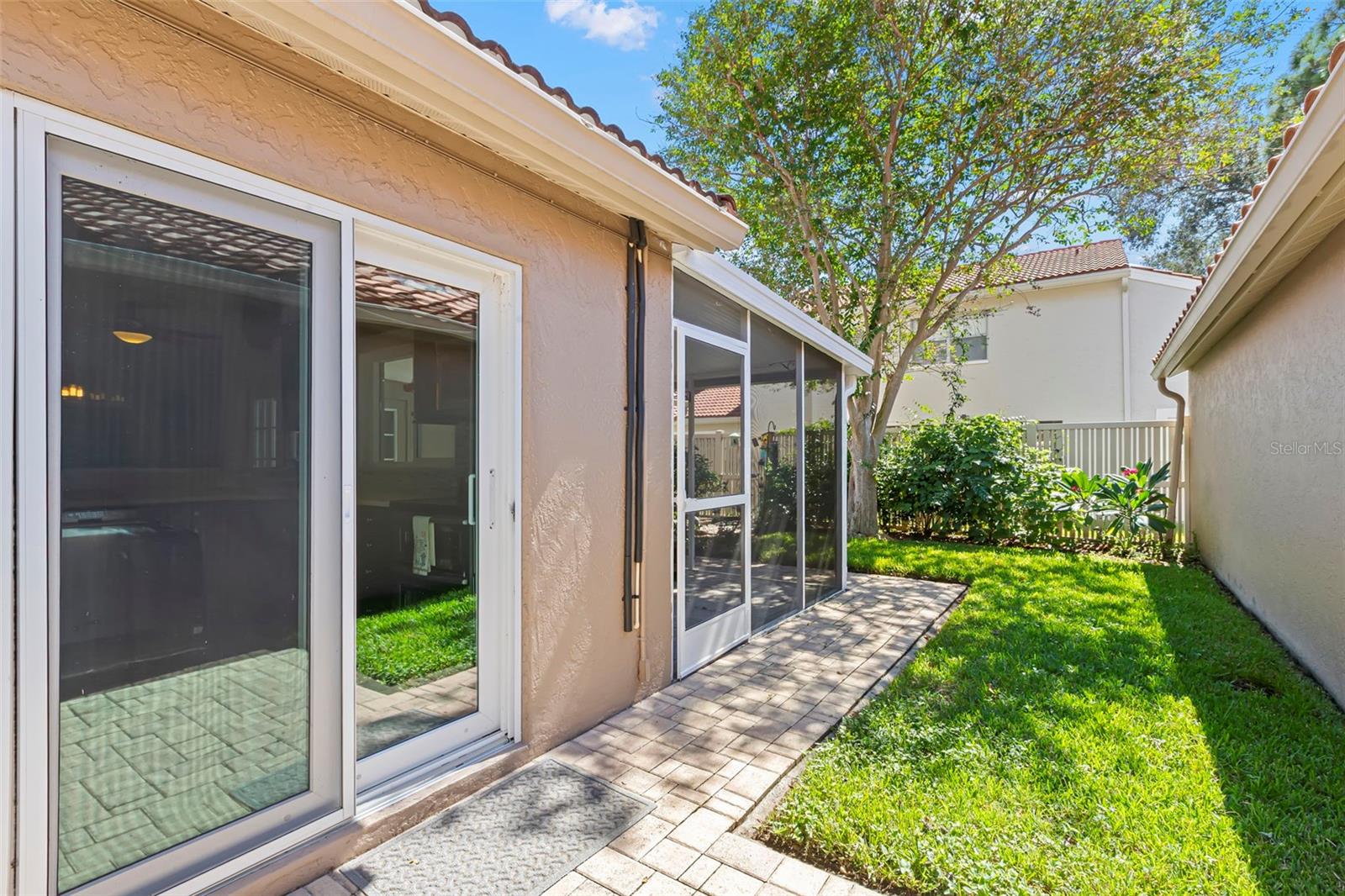495 ST TROPEZ CIR NE — photo 13