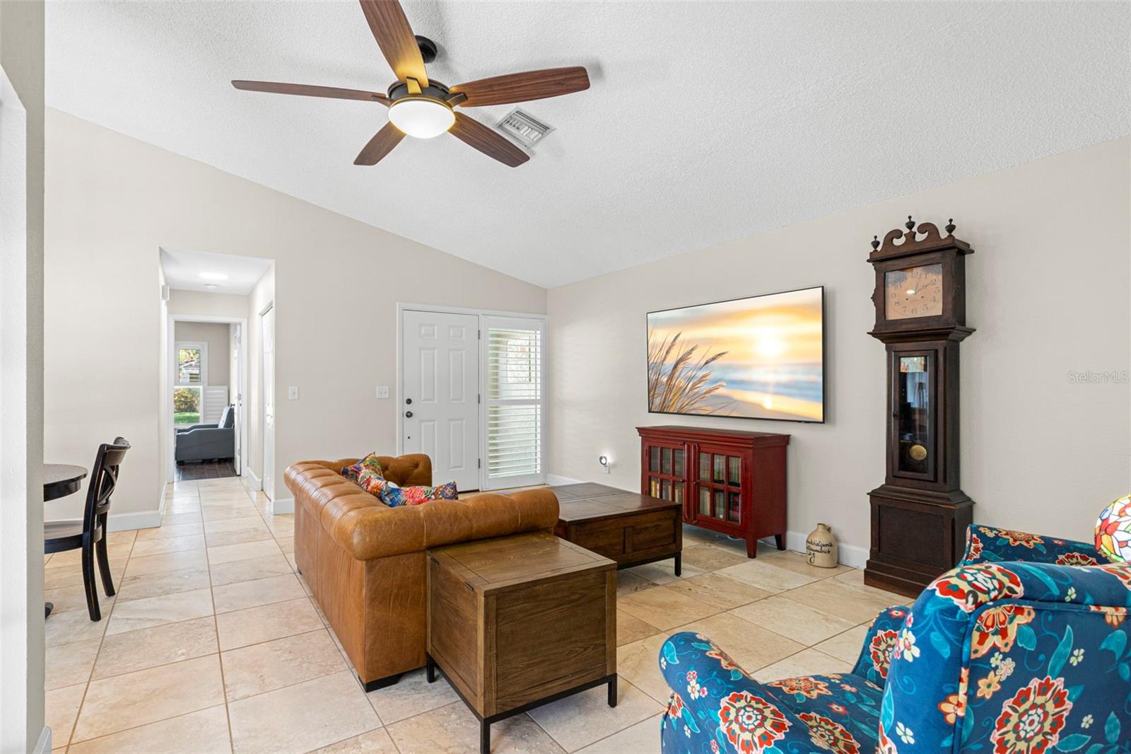 495 ST TROPEZ CIR NE — photo 5