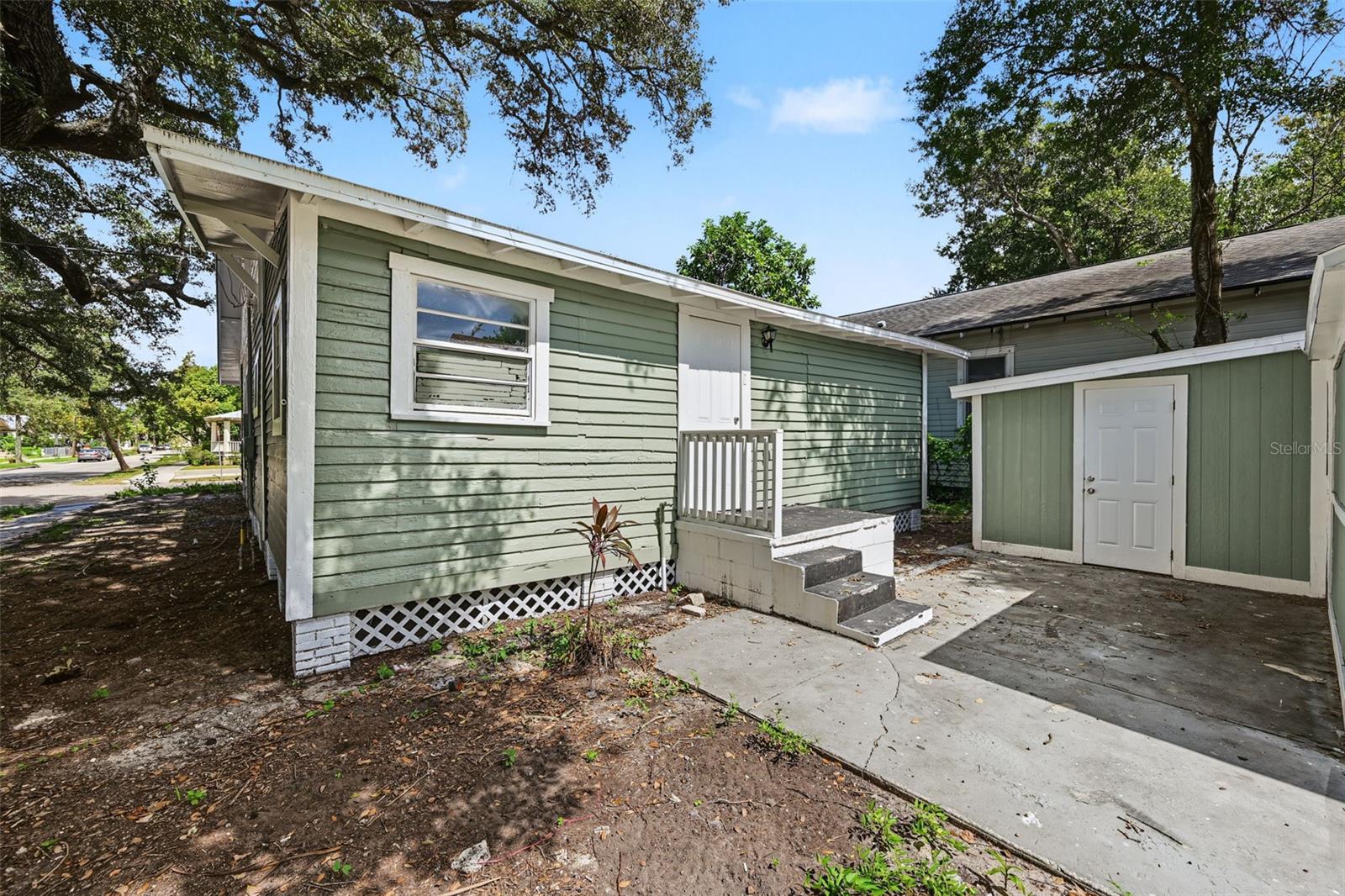 1301 E 18TH AVE — photo 17