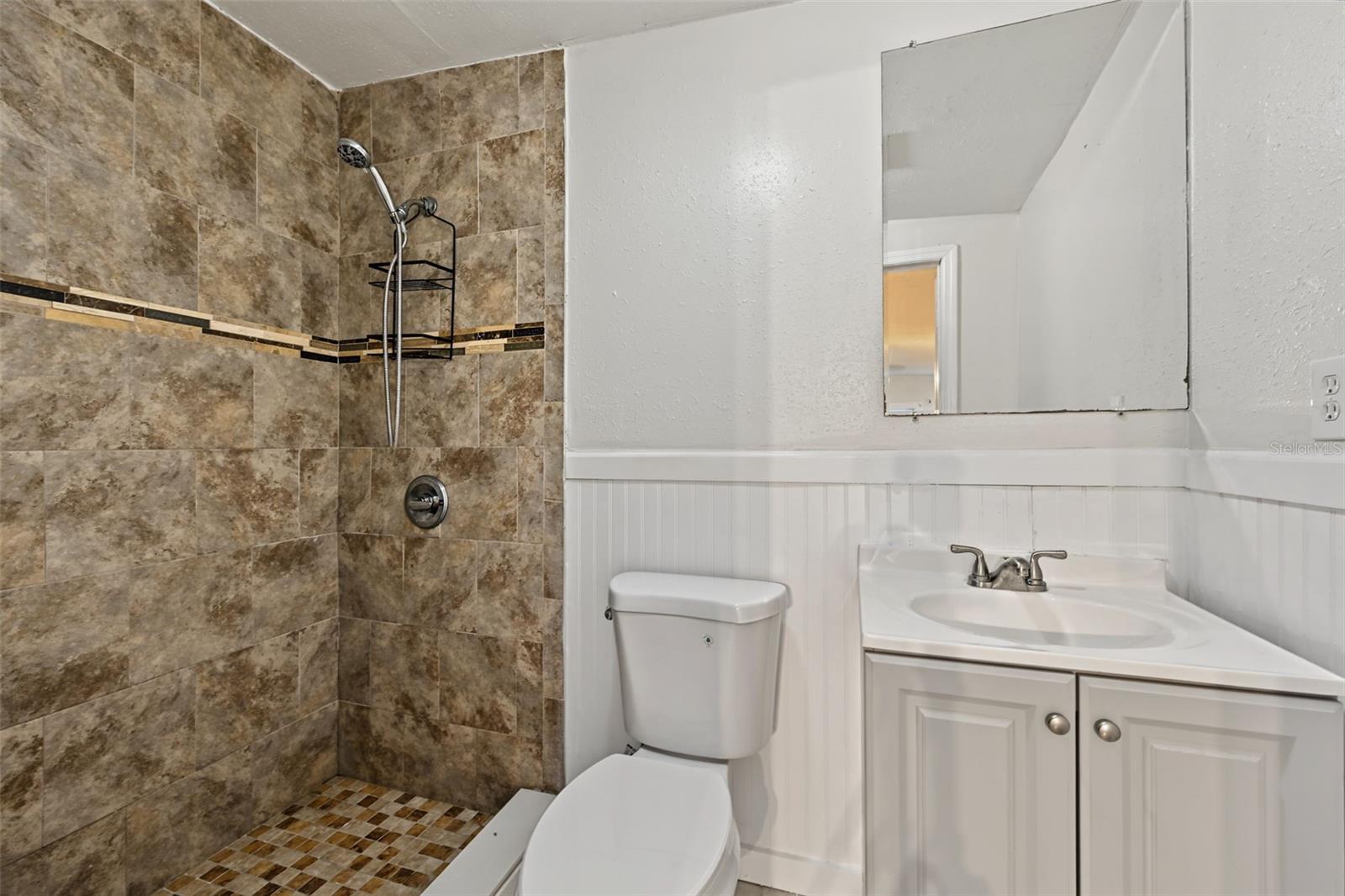 1301 E 18TH AVE — photo 11