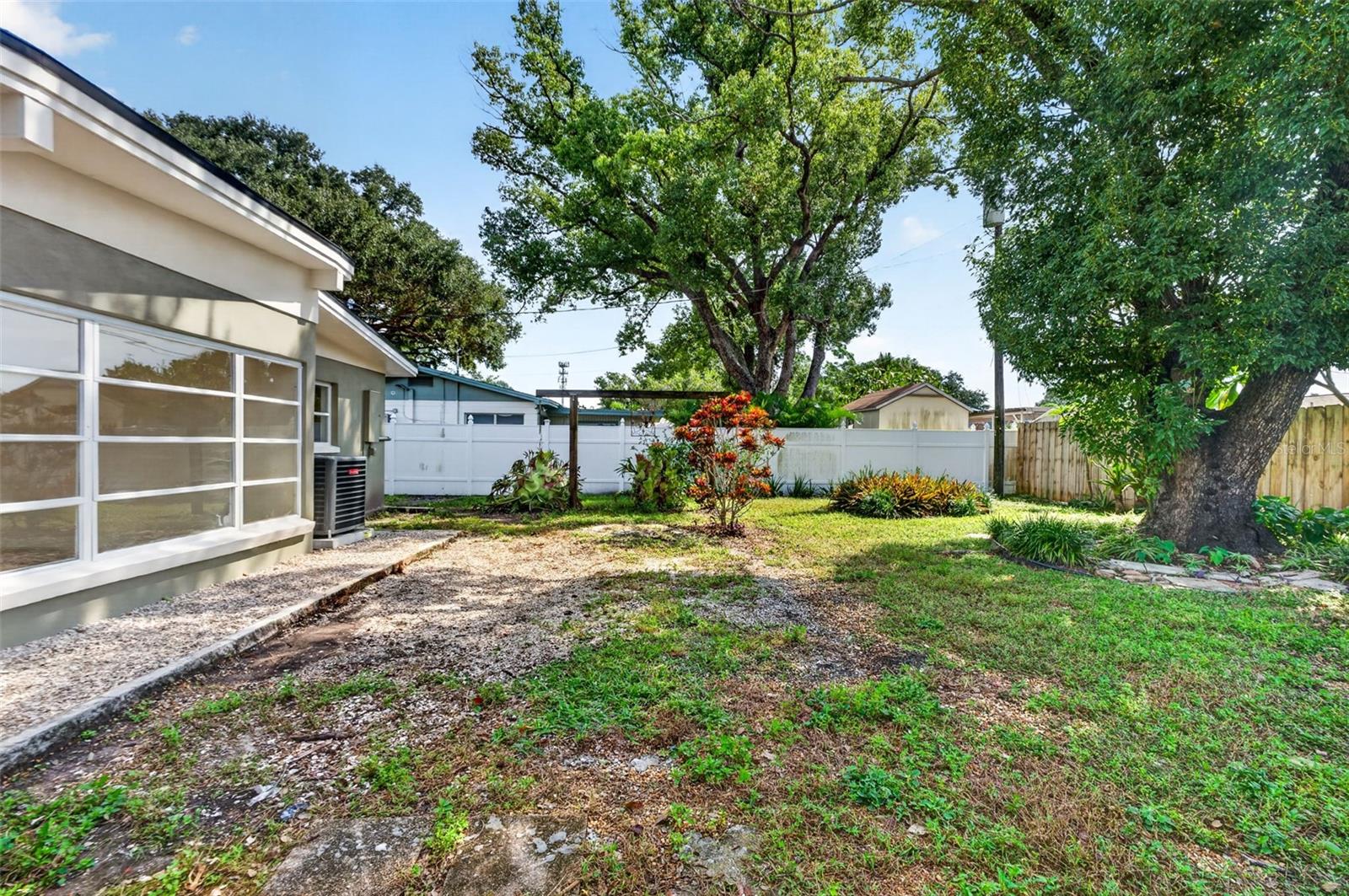3486 FLORAL DR — photo 30