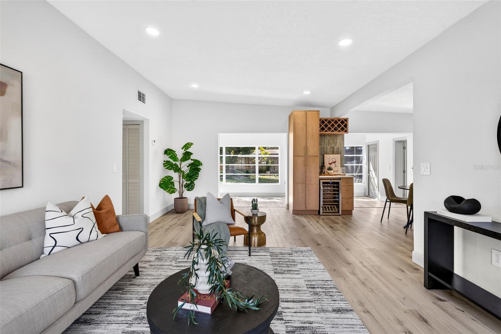 3486 FLORAL DR — photo 4