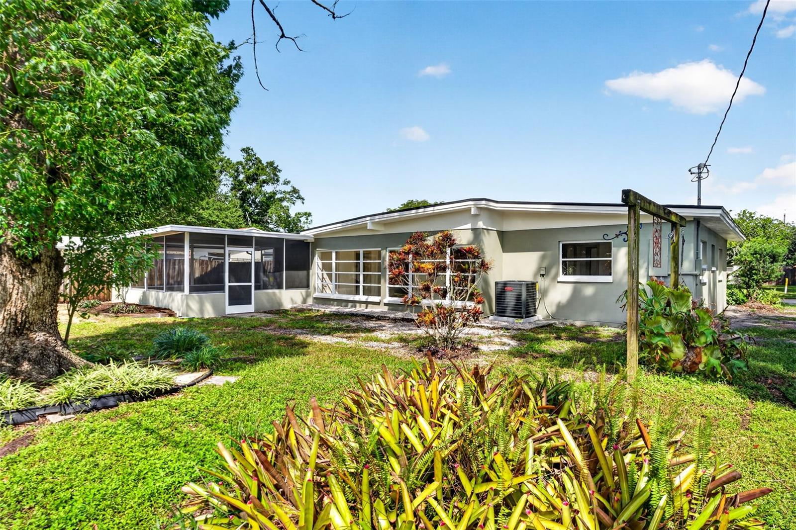 3486 FLORAL DR — photo 31