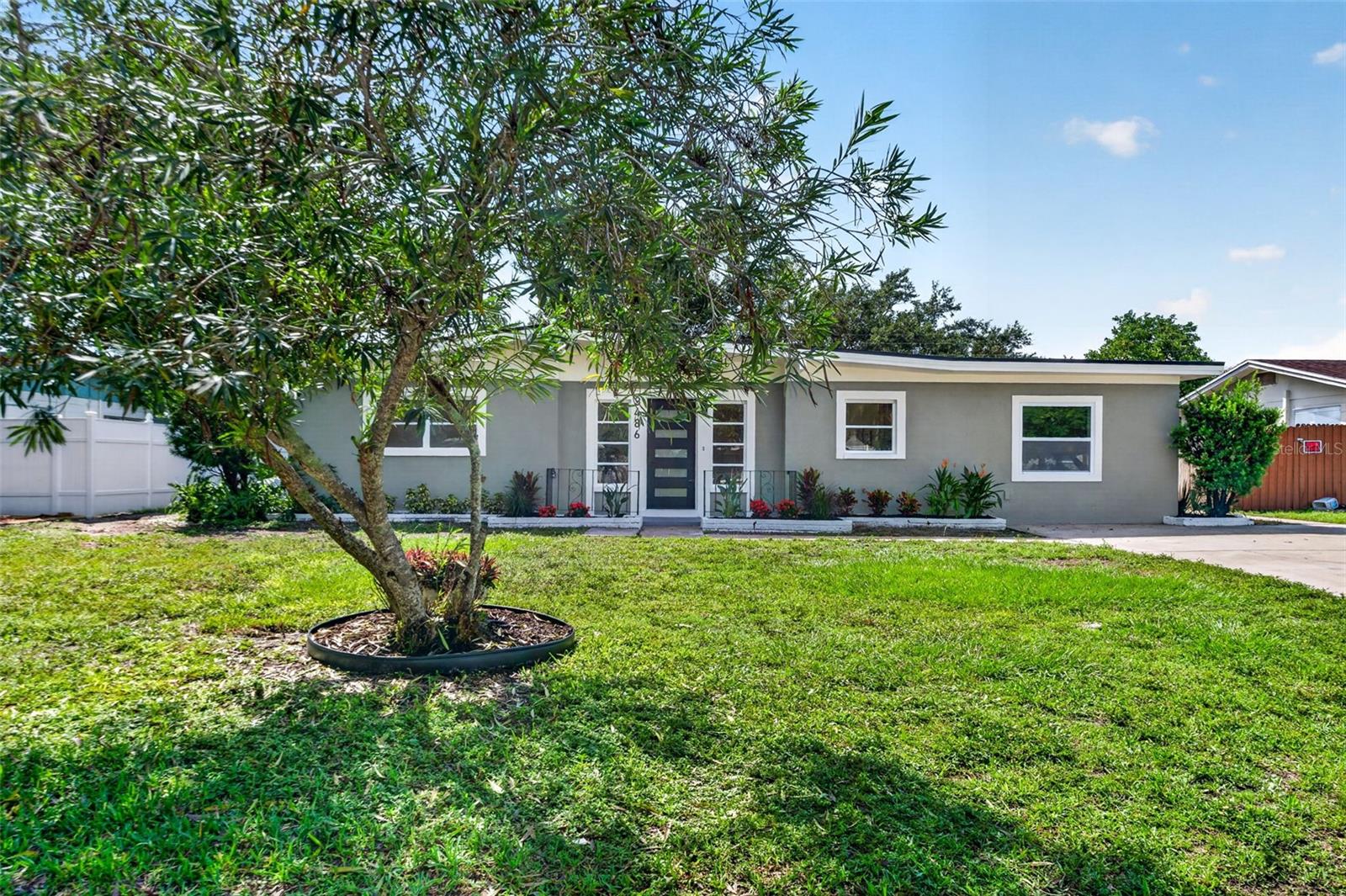 3486 FLORAL DR — photo 2