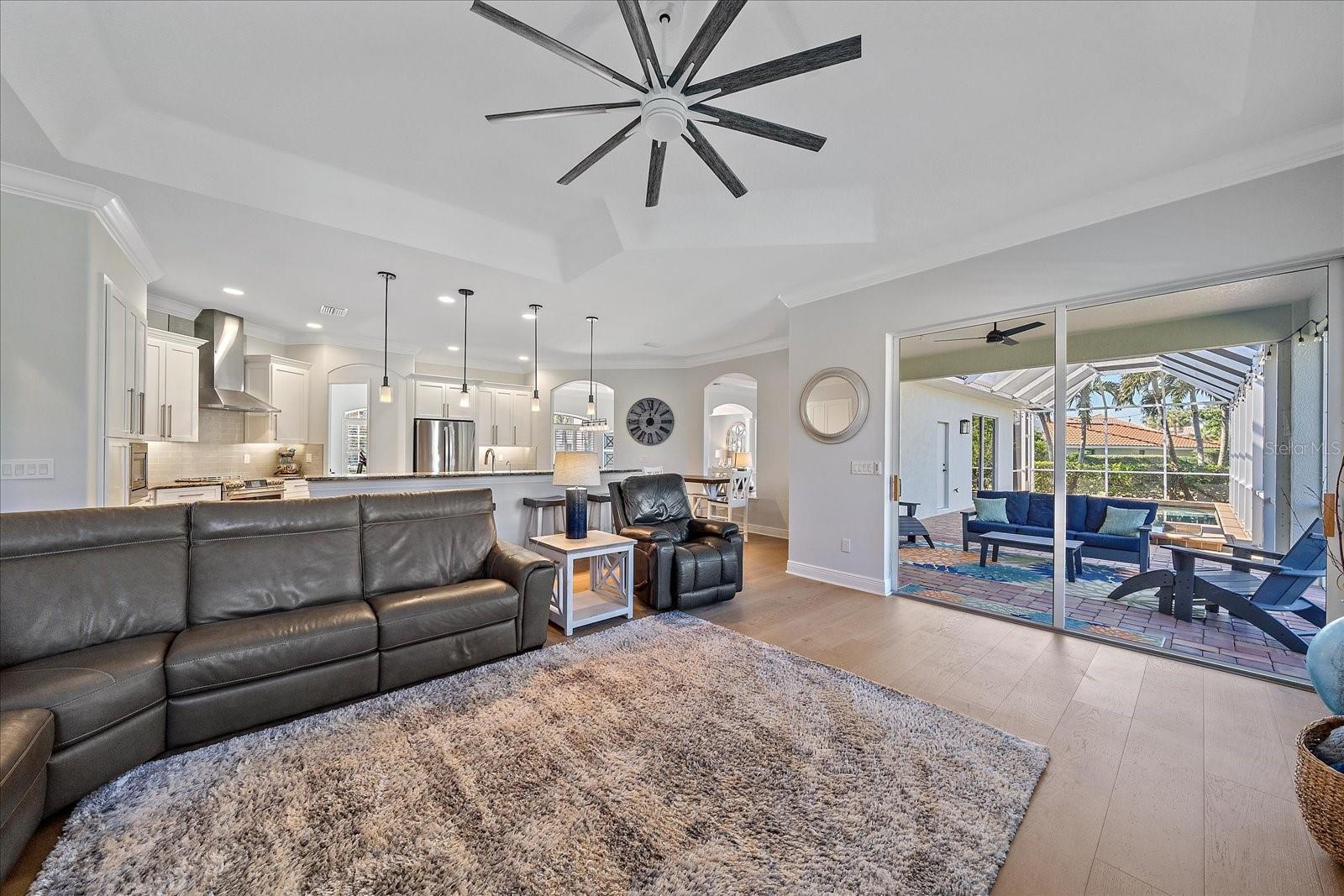 366 S CREEK CT — photo 20