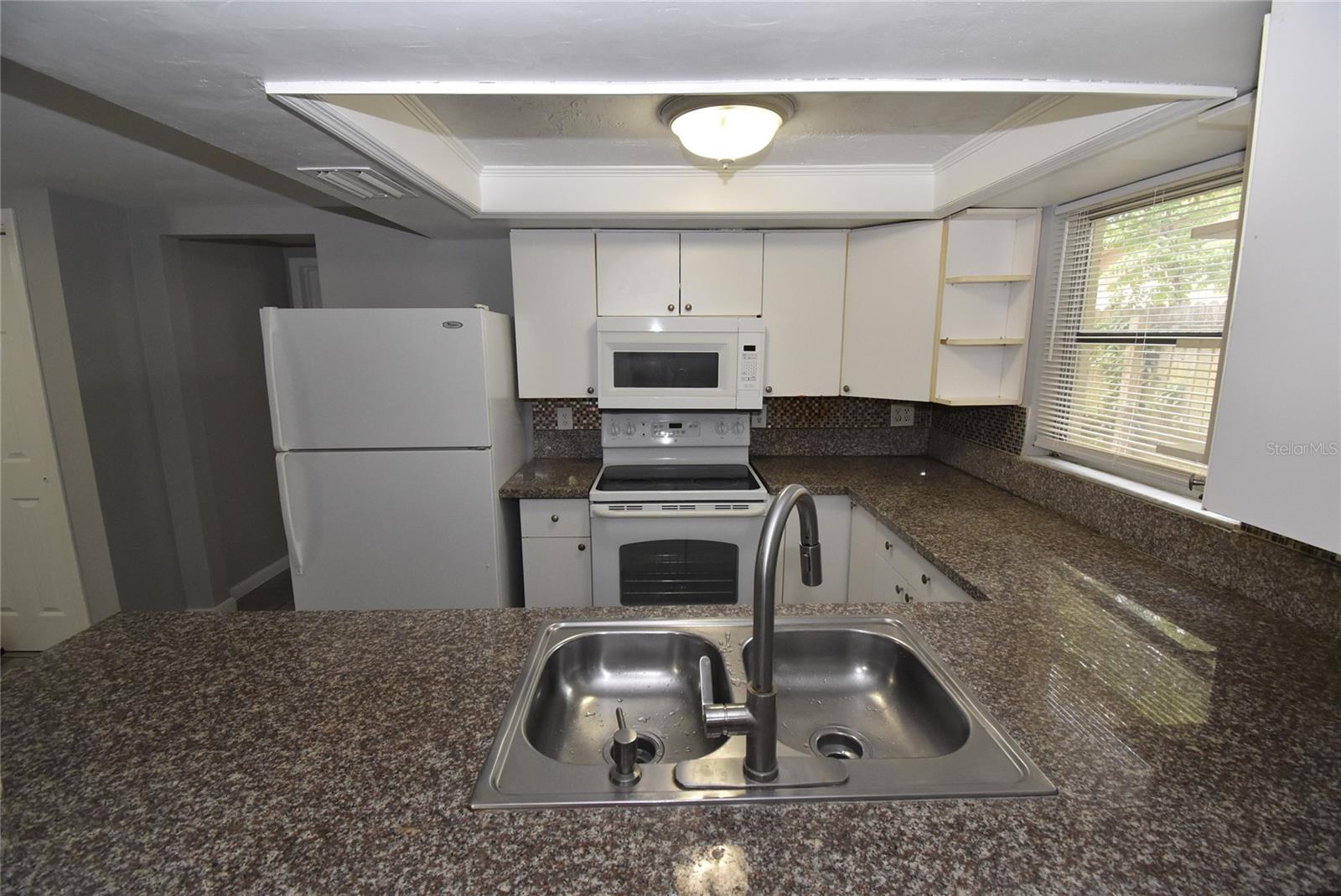 3212 BLUE BIRD DR — photo 10