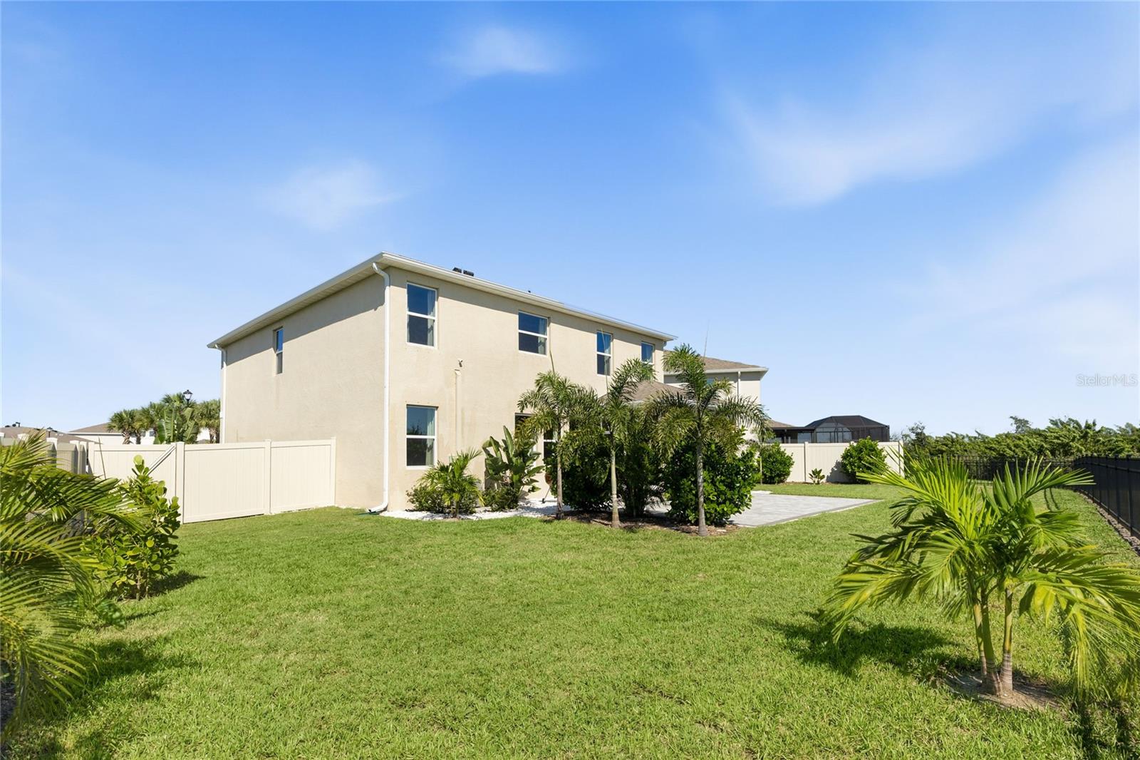 2214 MARSH HARBOUR LOOP — photo 33