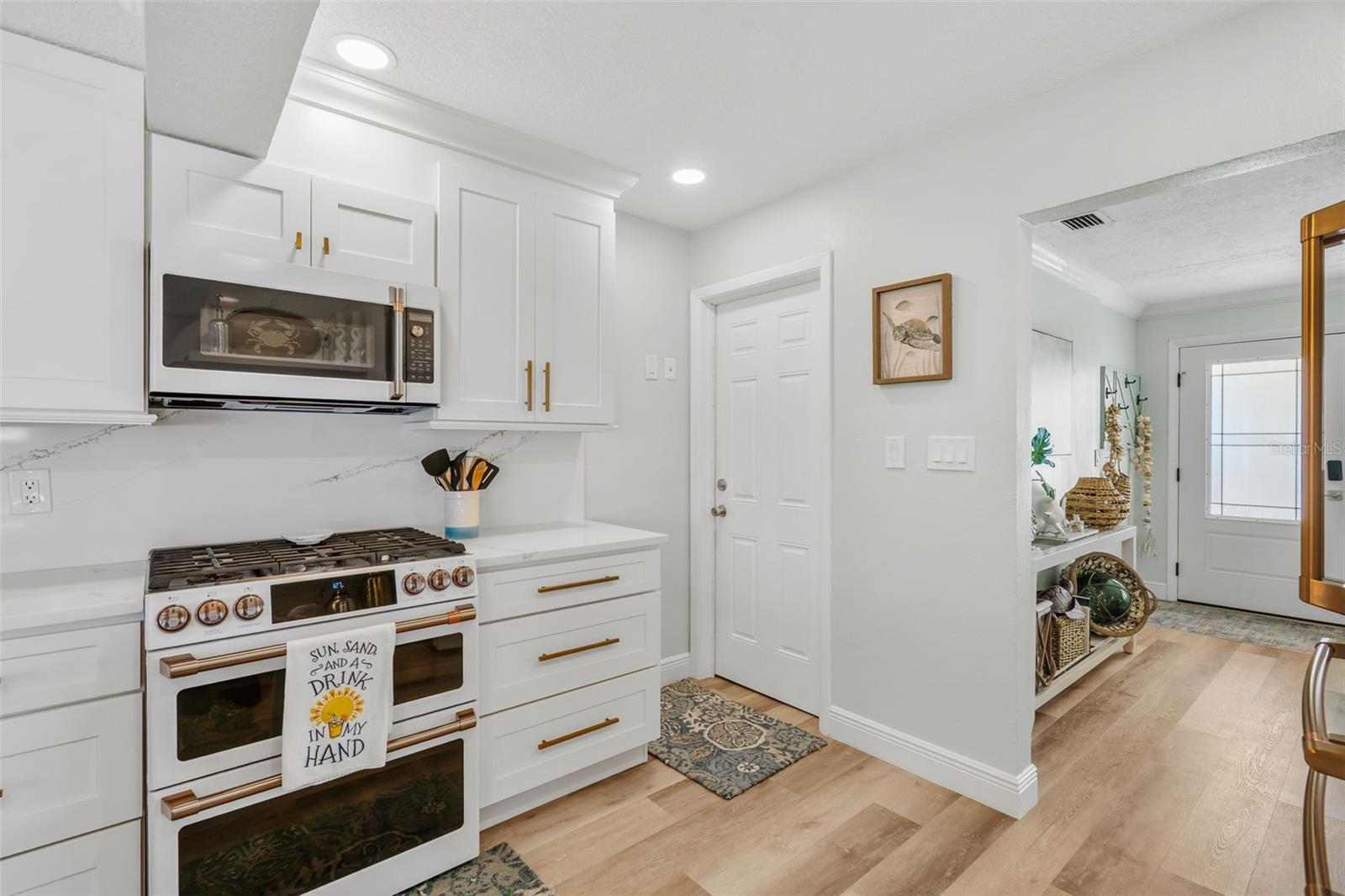 924 ARLINGTON RD — photo 19