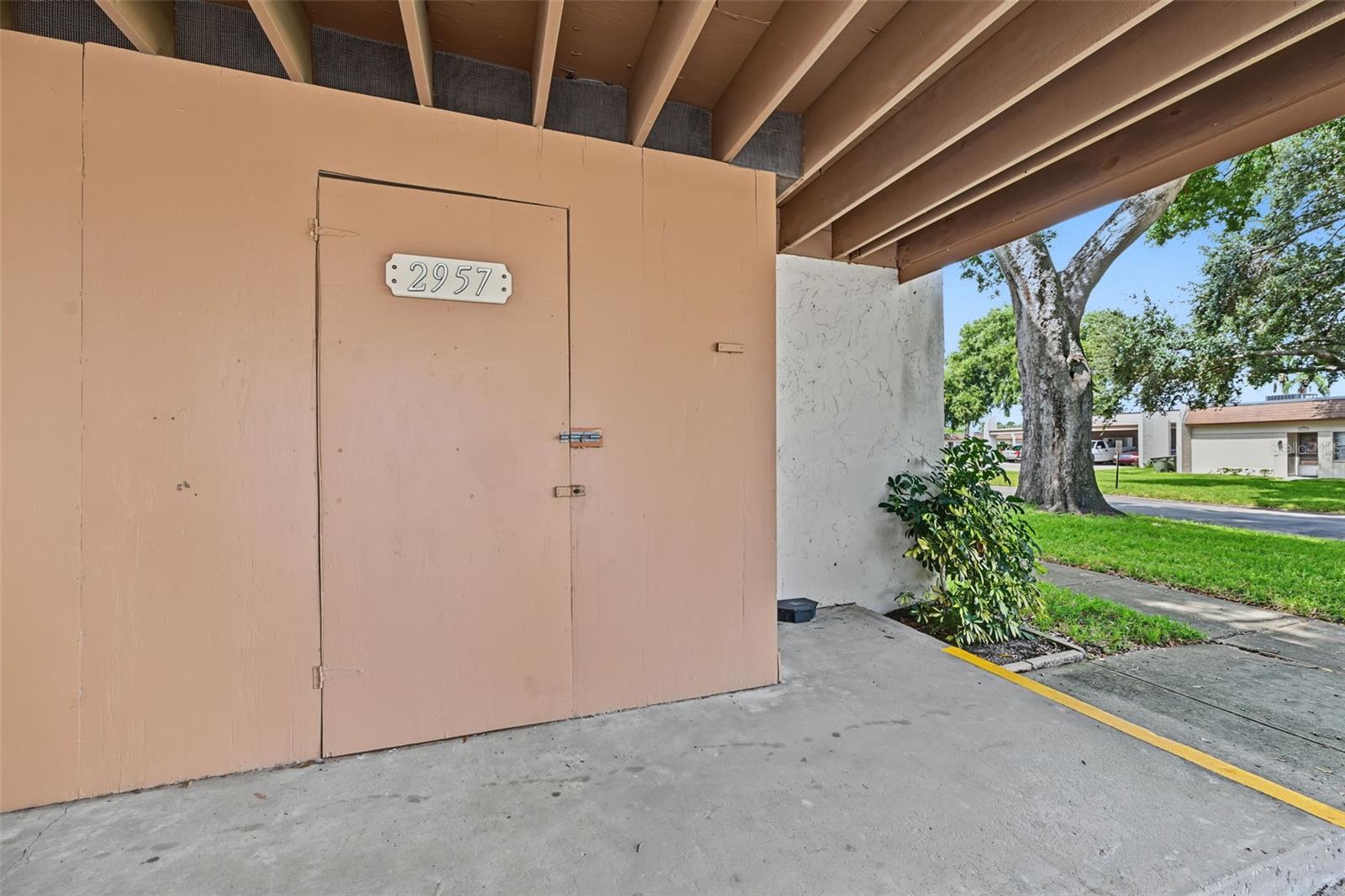 2957 FLINT DR S — photo 32