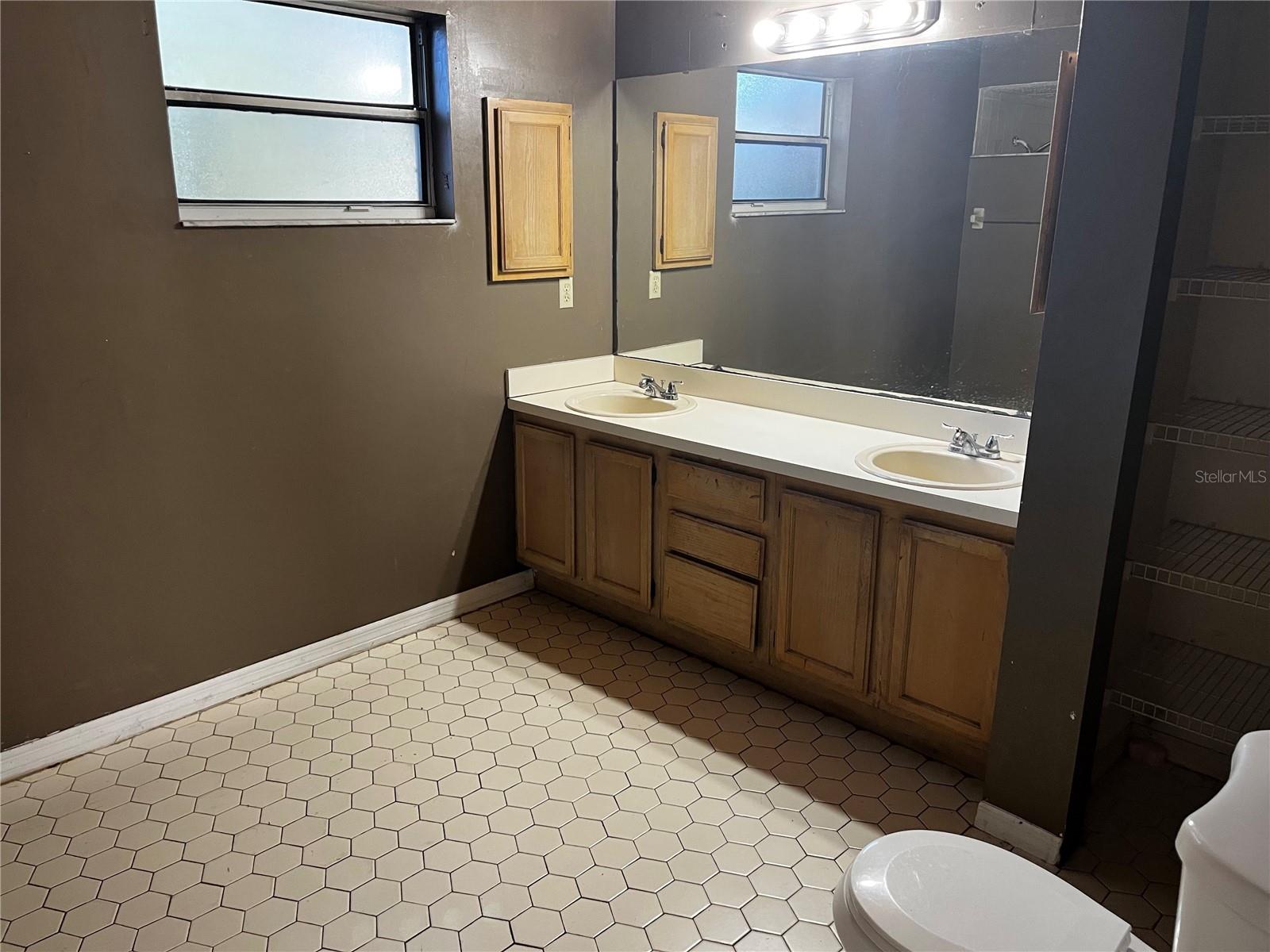 1890 FEATHER TREE CIR — photo 12