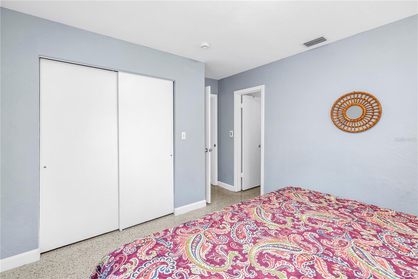 2511 QUINCY ST S — photo 17
