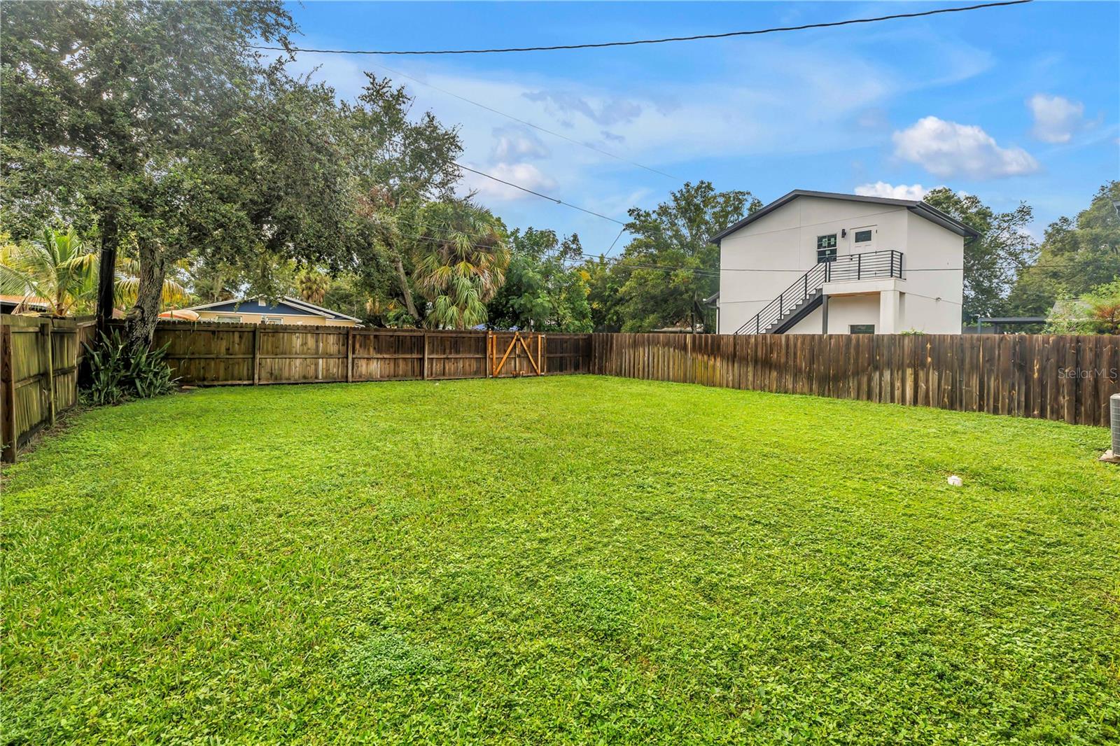 2511 QUINCY ST S — photo 33